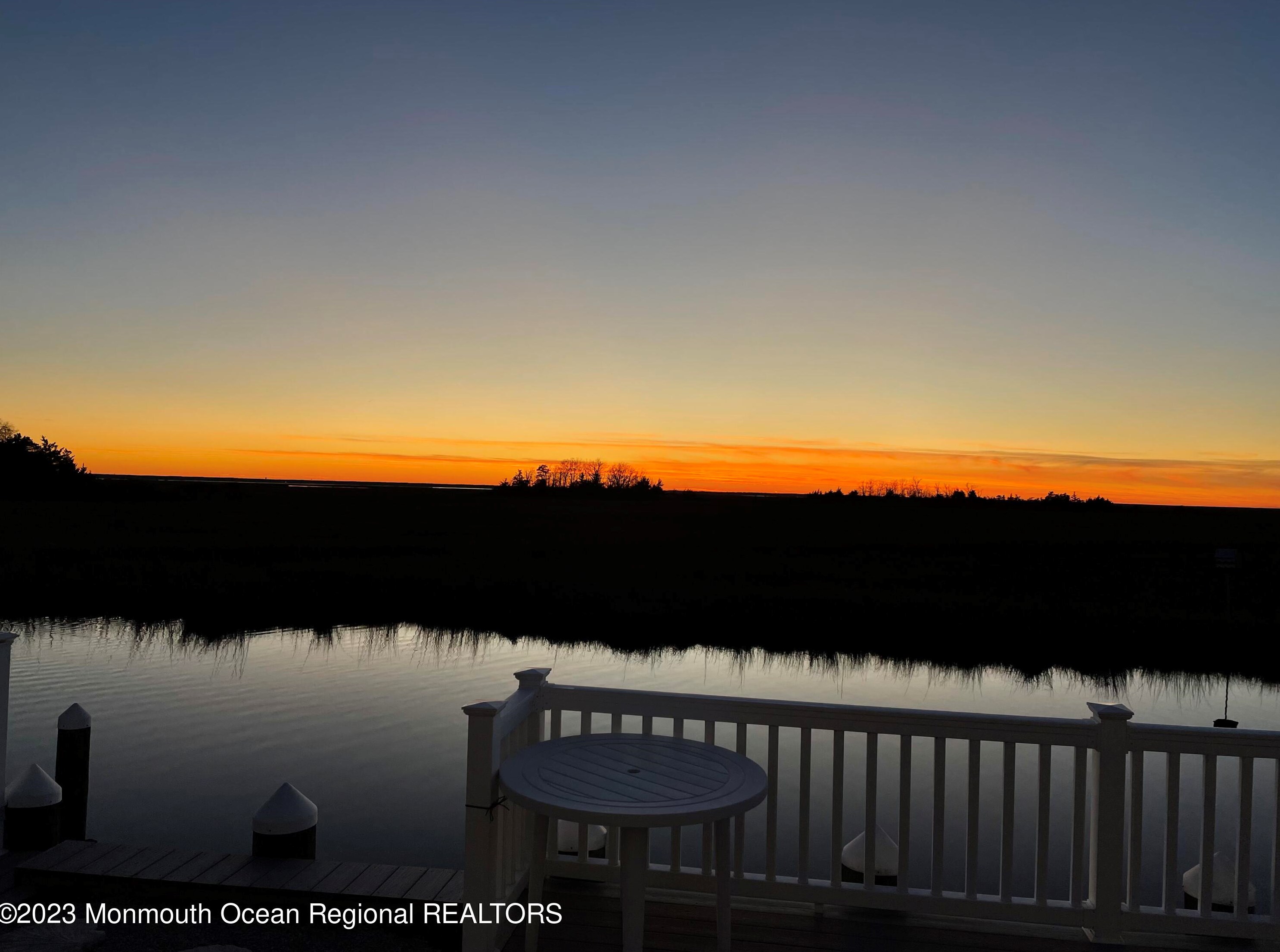 40 Portland Dr, Tuckerton NJ  08087-1213 exterior