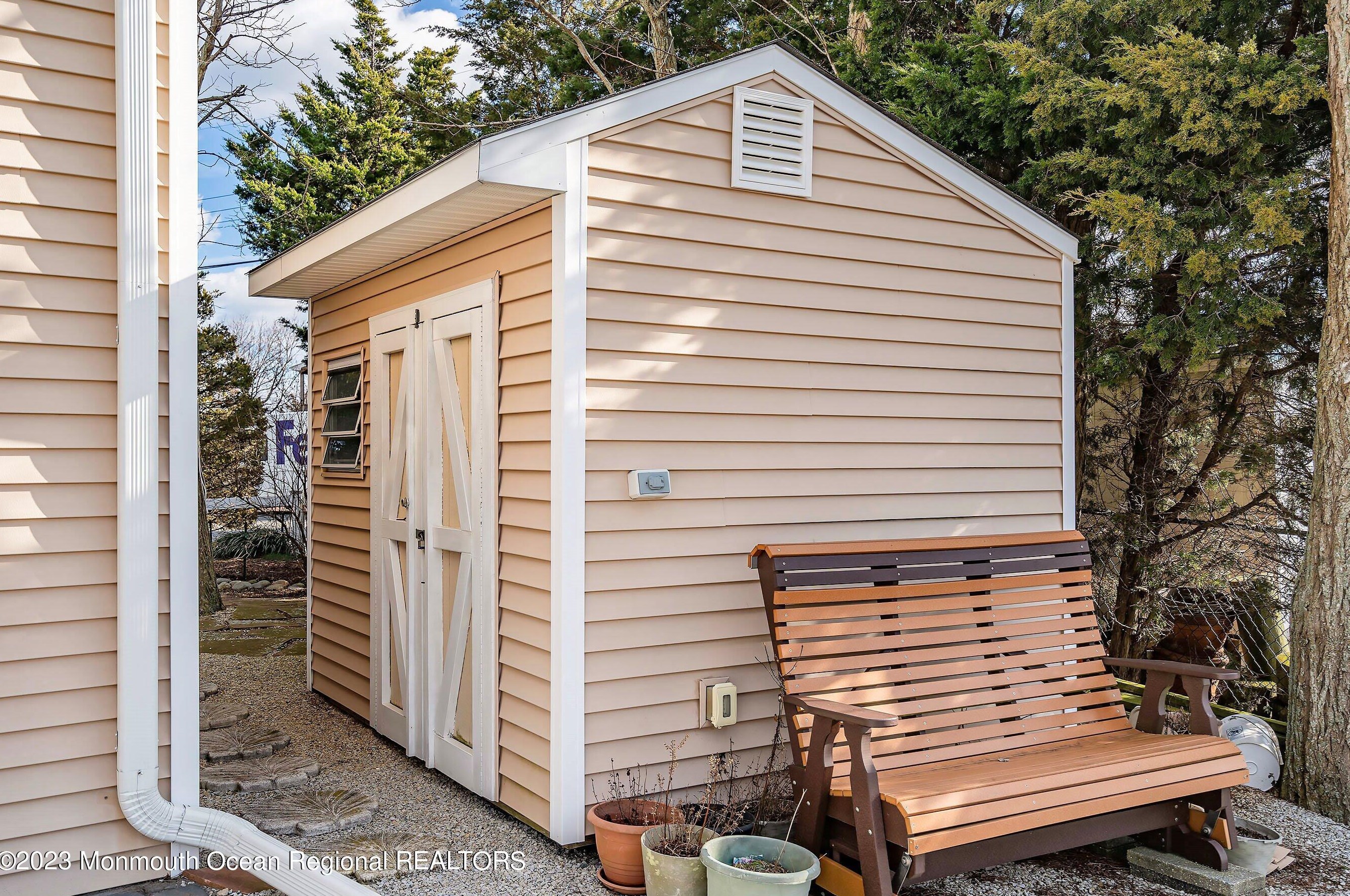 40 Portland Dr, Tuckerton NJ  08087-1213 exterior