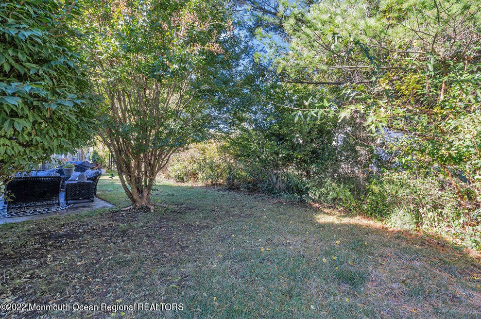 2413 Coral Leaf Rd, Toms River NJ  08755-1802 exterior