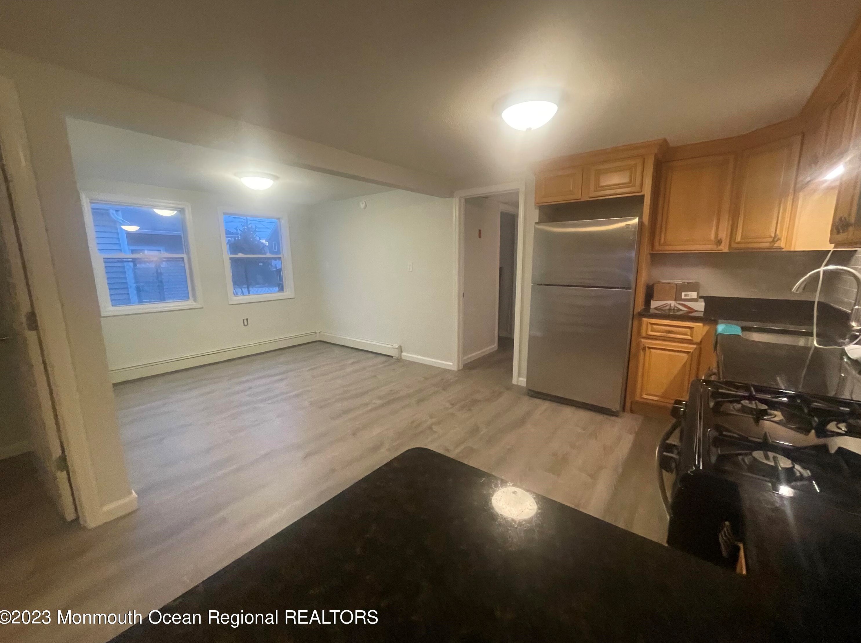 10 Lake Singleton Ct, Tuckerton NJ  08087-1115 exterior
