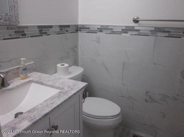 405 Lexington Ave, Wall Township NJ  07753-3787 exterior