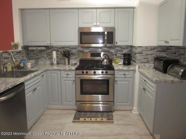 405 Lexington Ave, Wall Township NJ  07753-3787 exterior