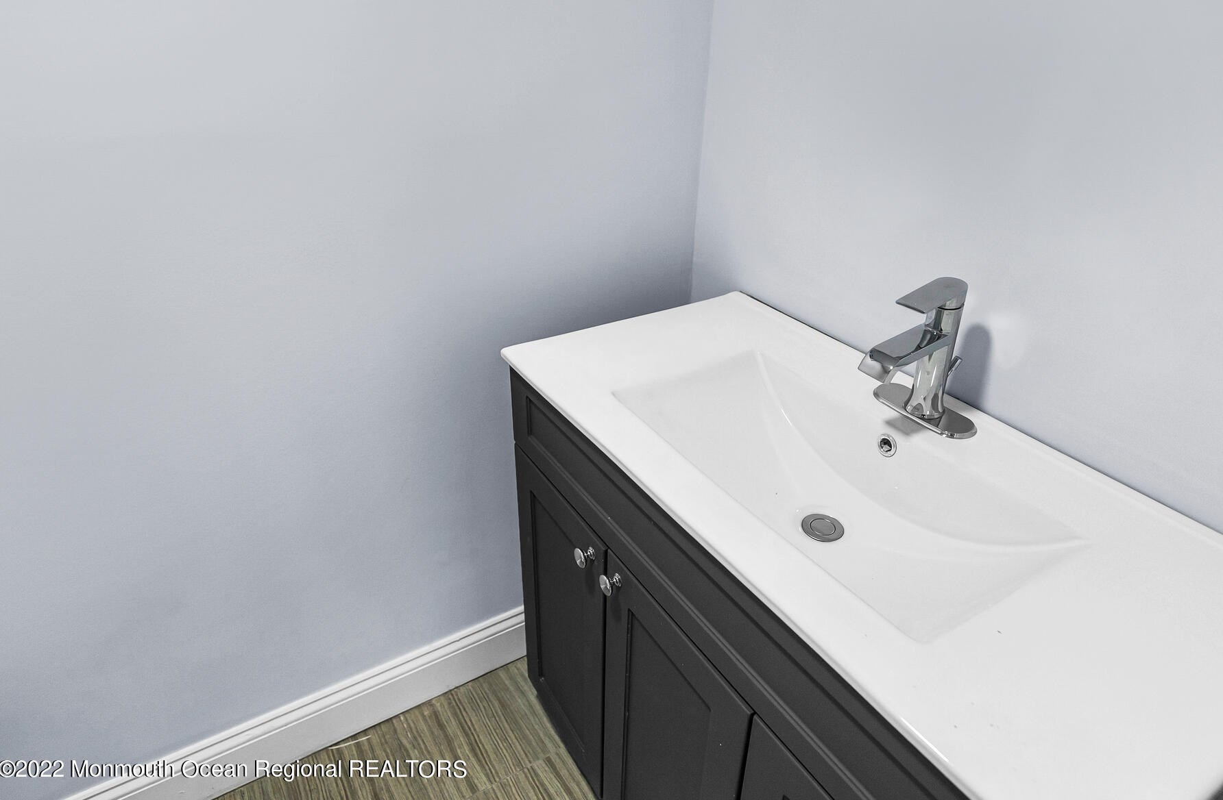 33 New St, Vanderburg NJ  07722-1646 exterior