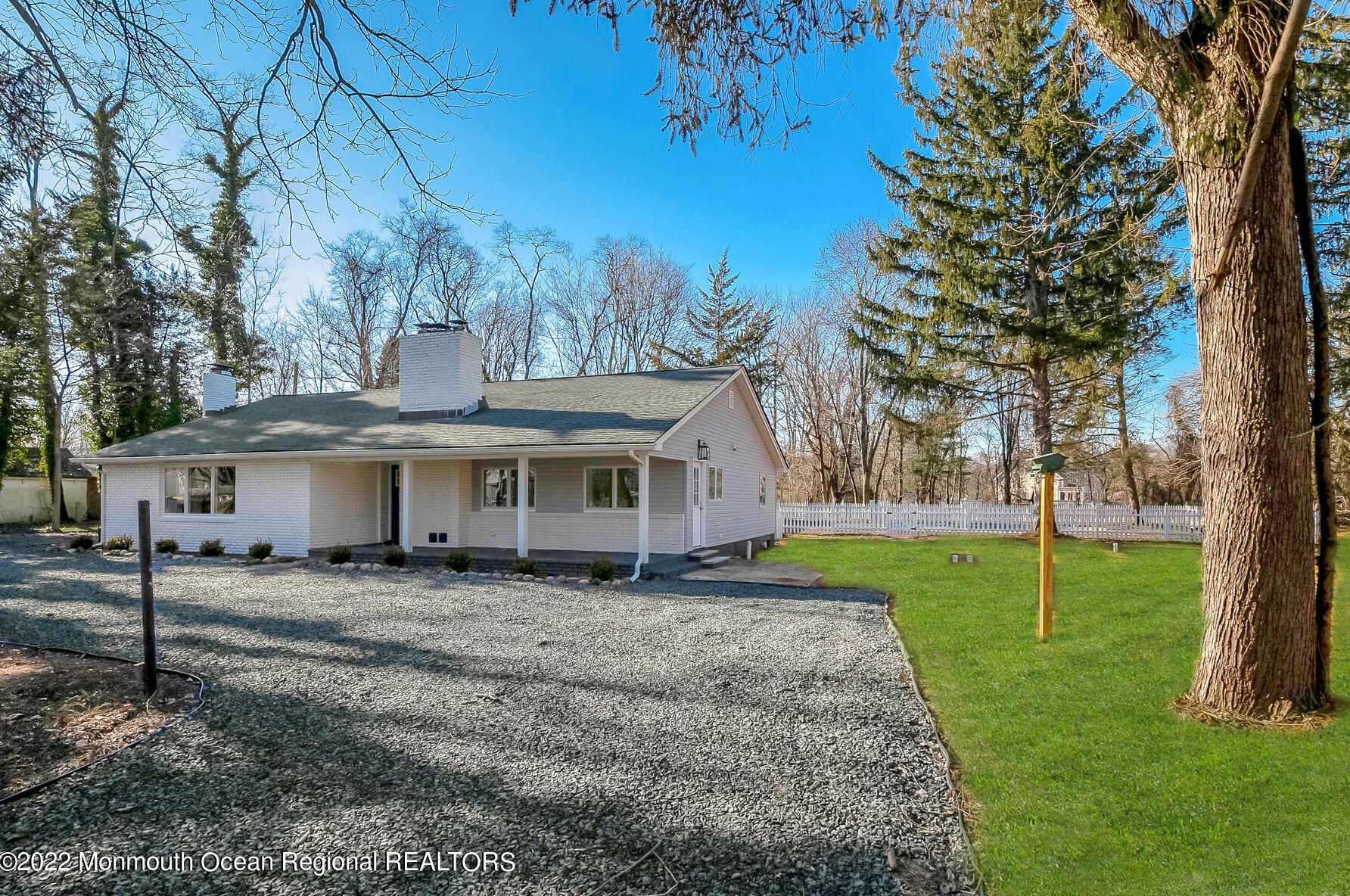33 New St, Vanderburg NJ  07722-1646 exterior