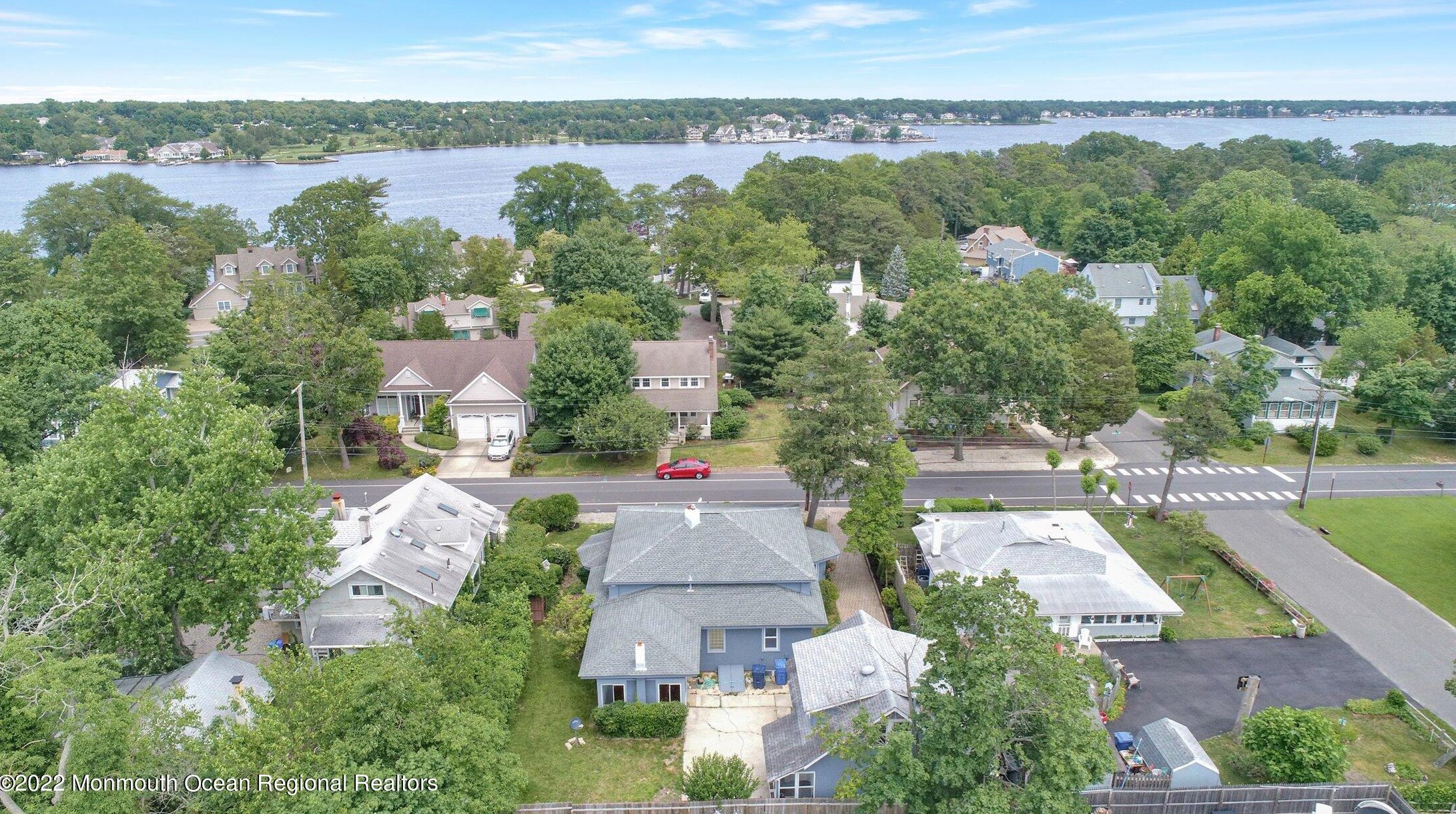 334 Barnegat Blvd, Beachwood NJ  08722-2911 exterior