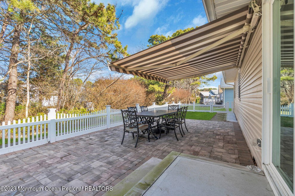 243 Orlando Blvd, Toms River NJ  08757-6233 exterior