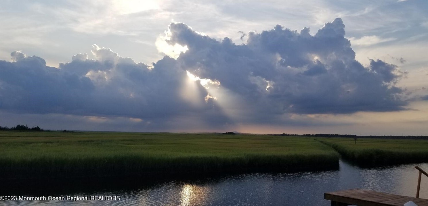 30 Portland Dr, Tuckerton NJ  08087-1213 exterior