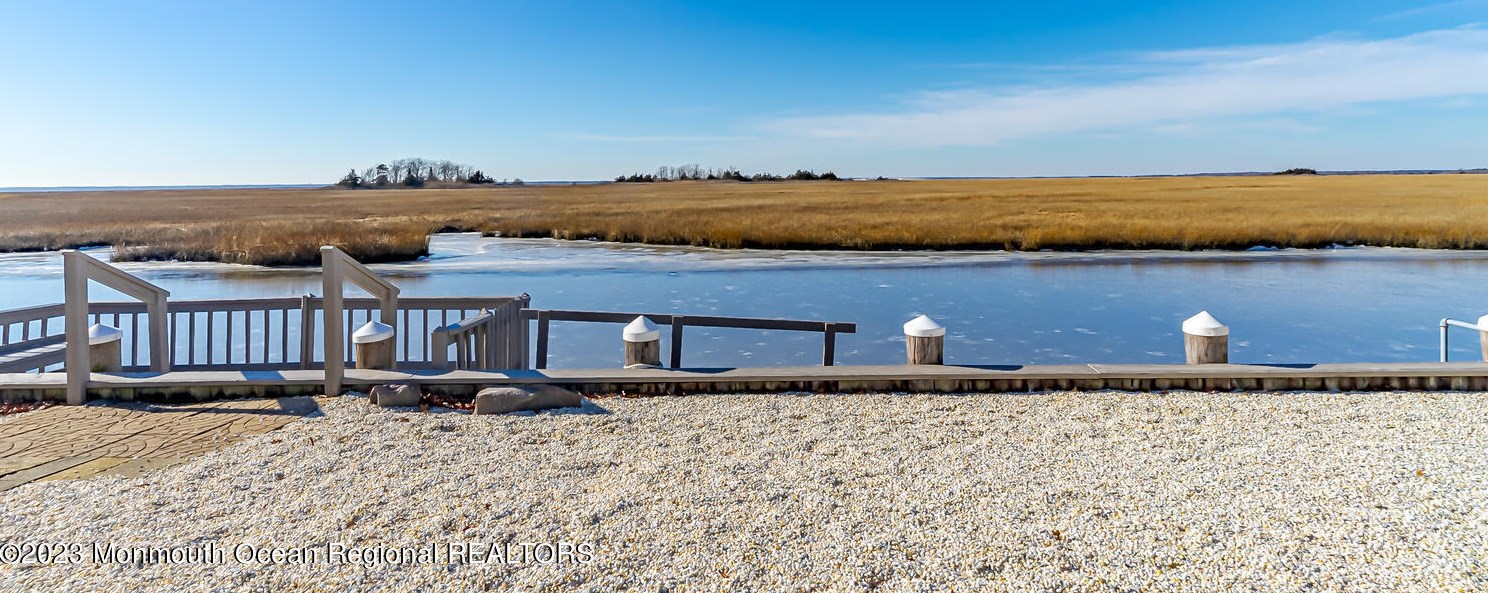 30 Portland Dr, Tuckerton NJ  08087-1213 exterior