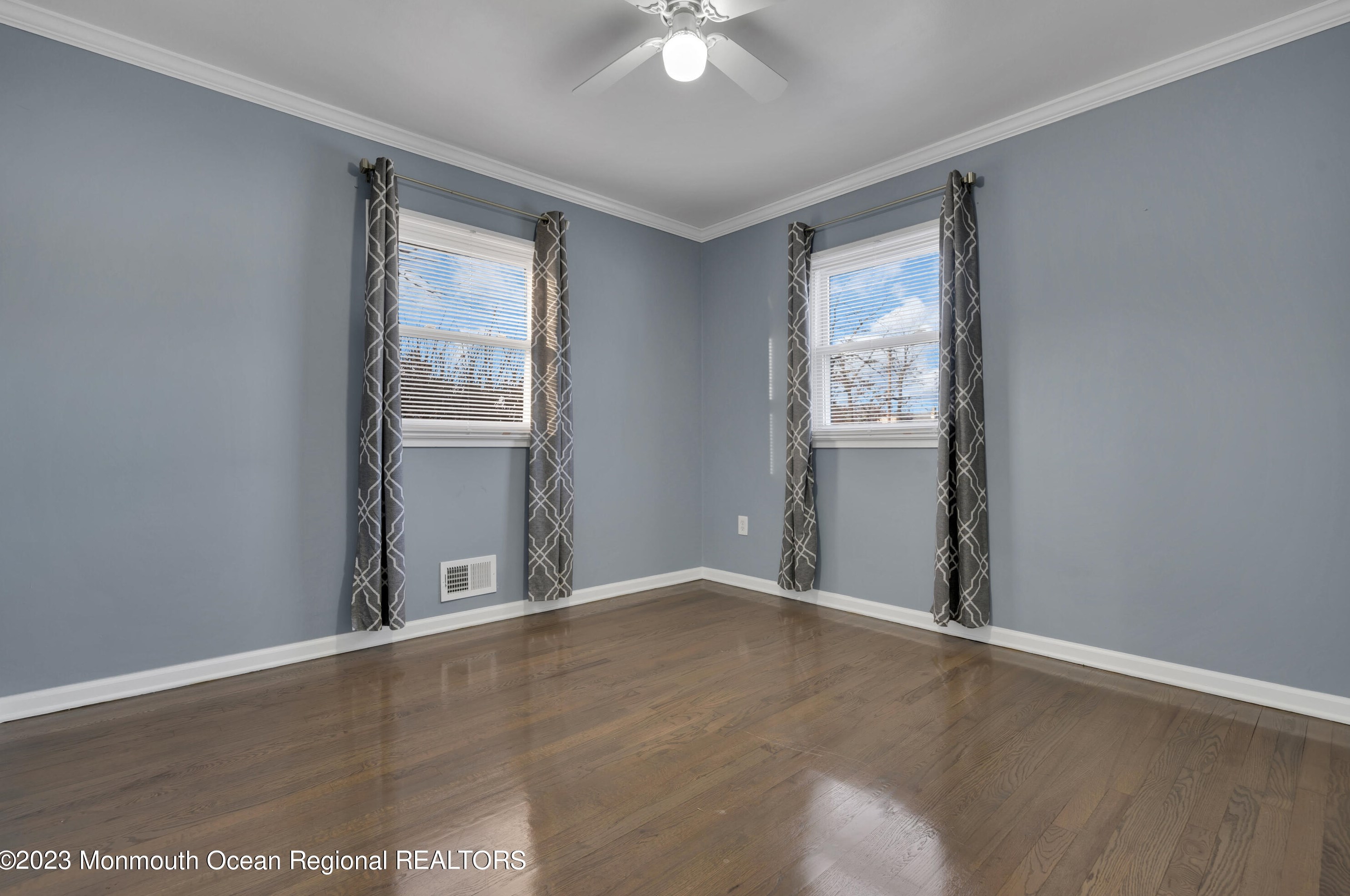 513 Beach Ave, Beachwood NJ  08722-2609 exterior