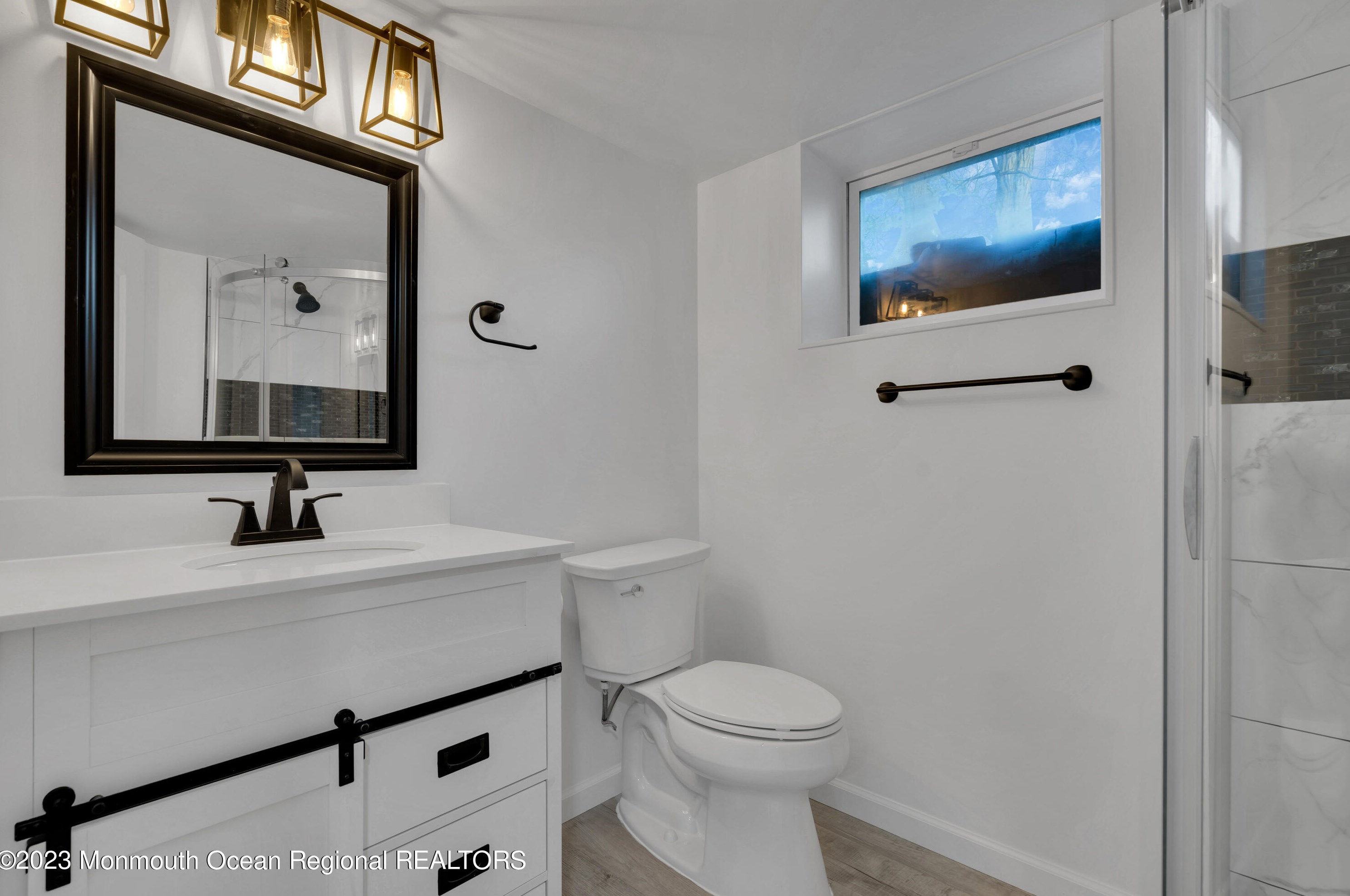 513 Beach Ave, Beachwood NJ  08722-2609 exterior