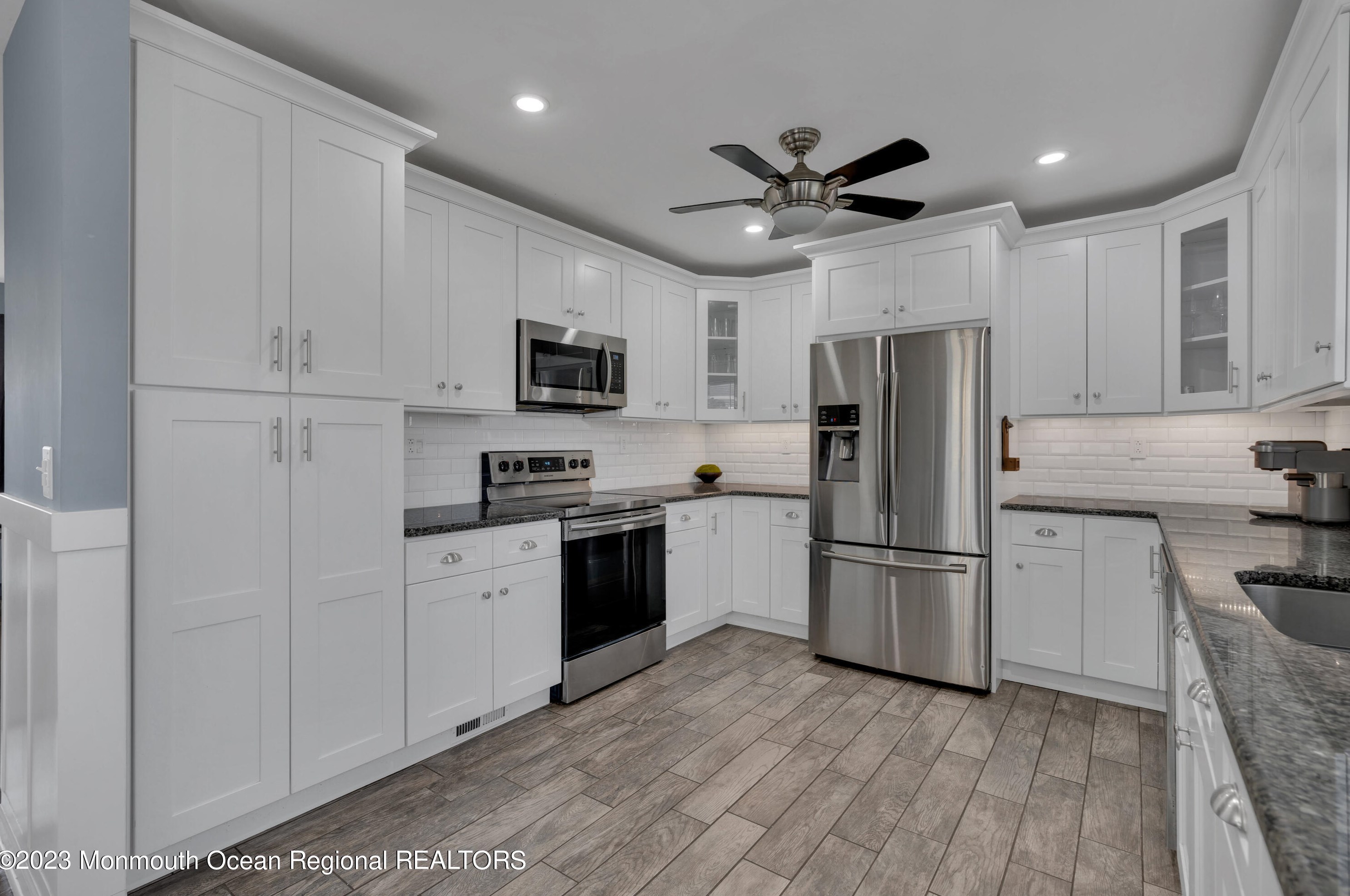 513 Beach Ave, Beachwood NJ  08722-2609 exterior