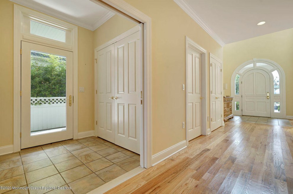 38 Ocean Ave, Wall Township NJ  08750-1618 exterior