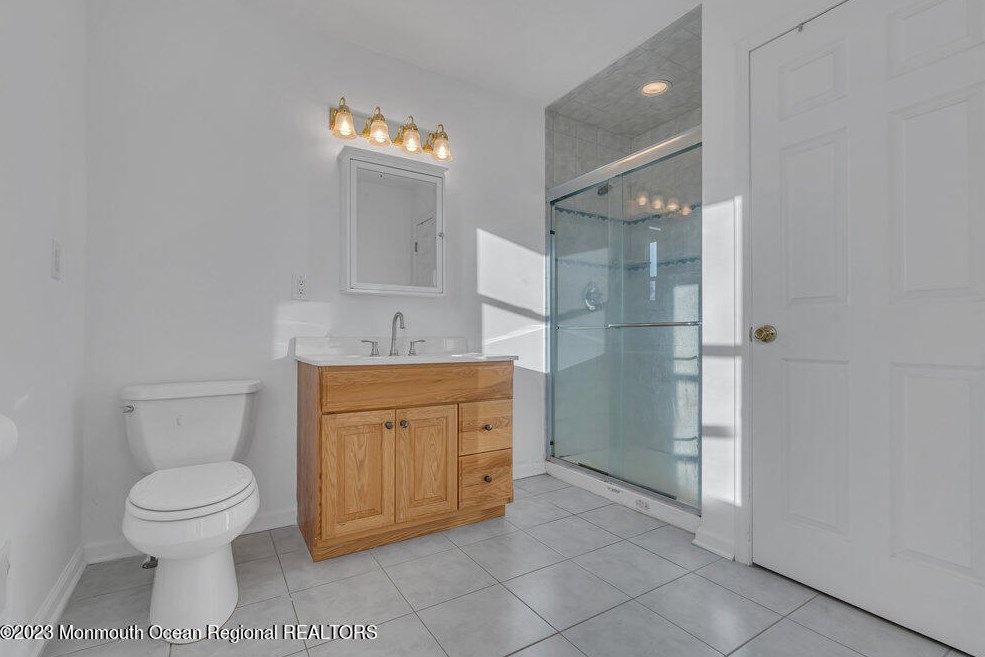 175 Port Monmouth Rd, Ideal Beach NJ  07734-1951 exterior