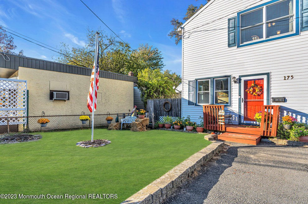 175 Port Monmouth Rd, Ideal Beach NJ  07734-1951 exterior