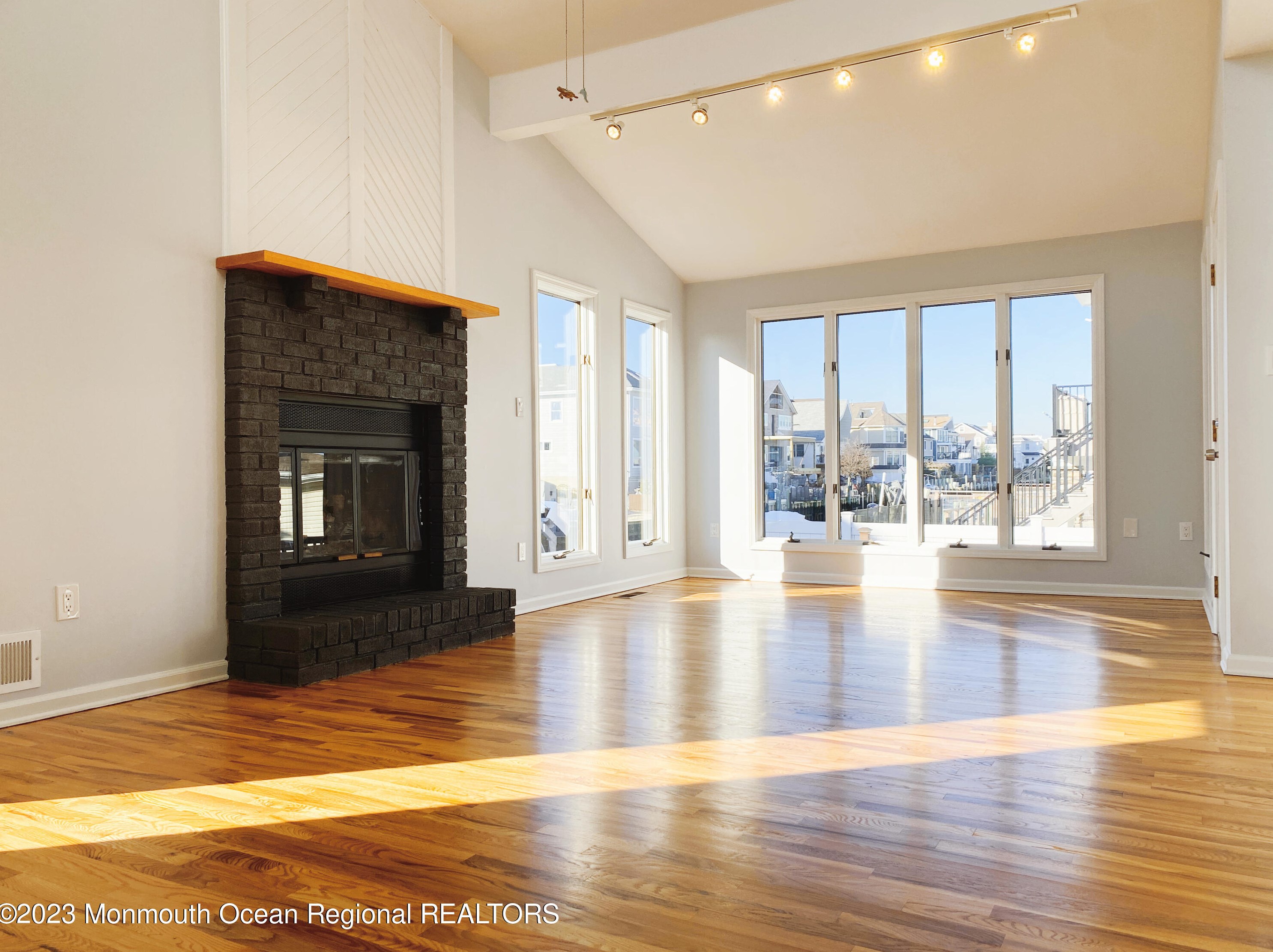 203 4th Ave, Wall Township NJ  07762-1065 exterior