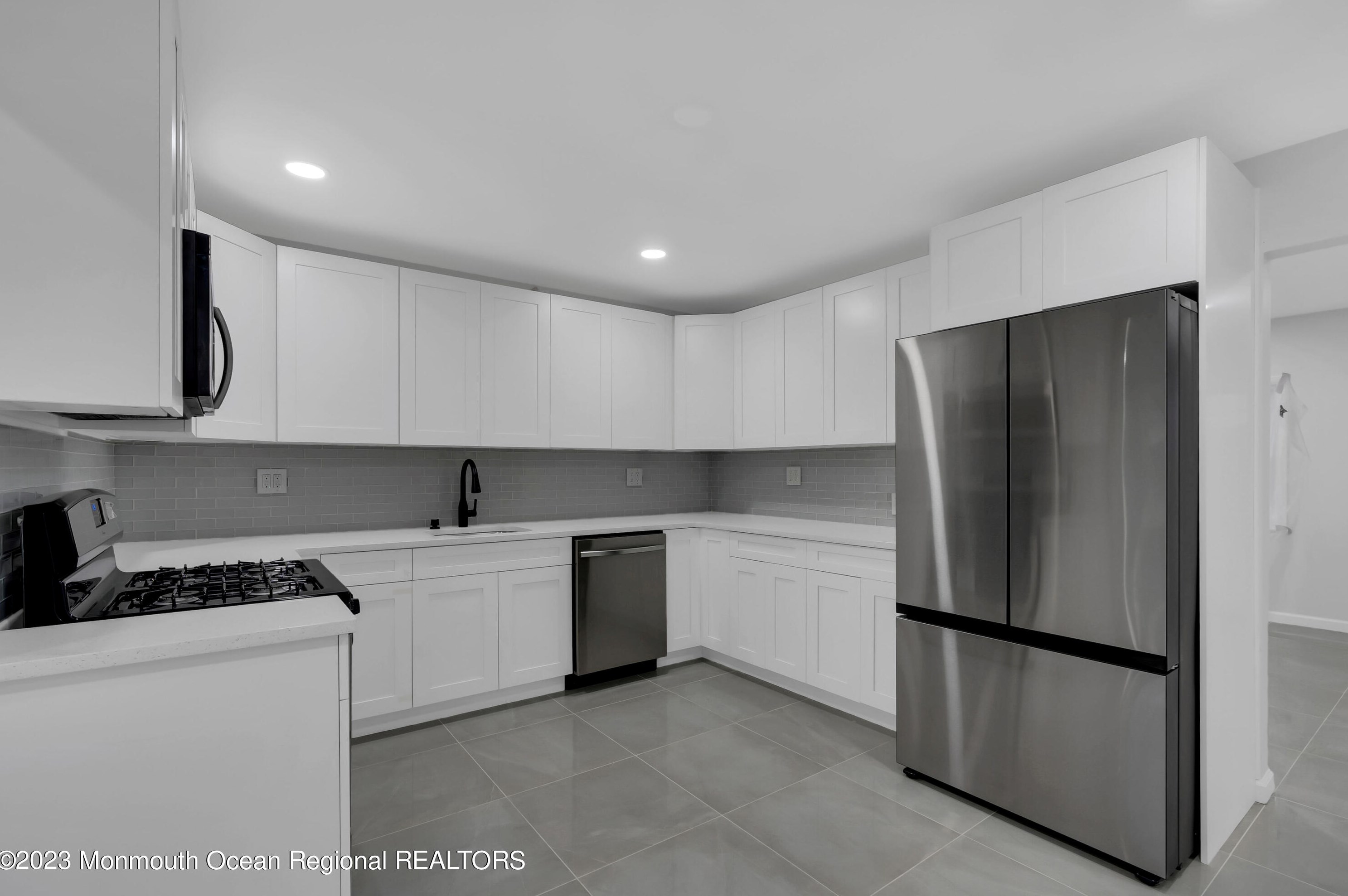 130 Attison Ave, Toms River NJ  08757-5206 exterior