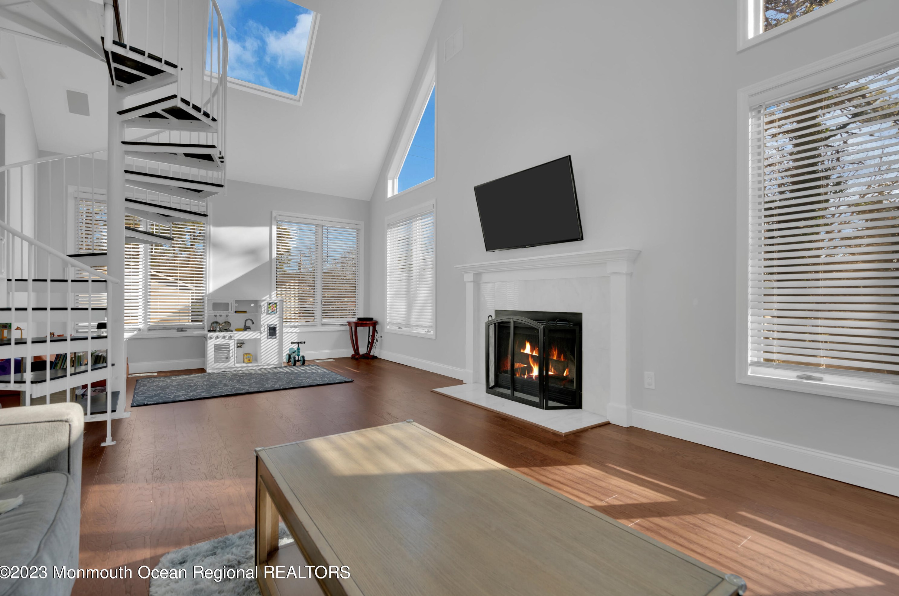 701 Manchester St, Toms River NJ  08757-2332 exterior