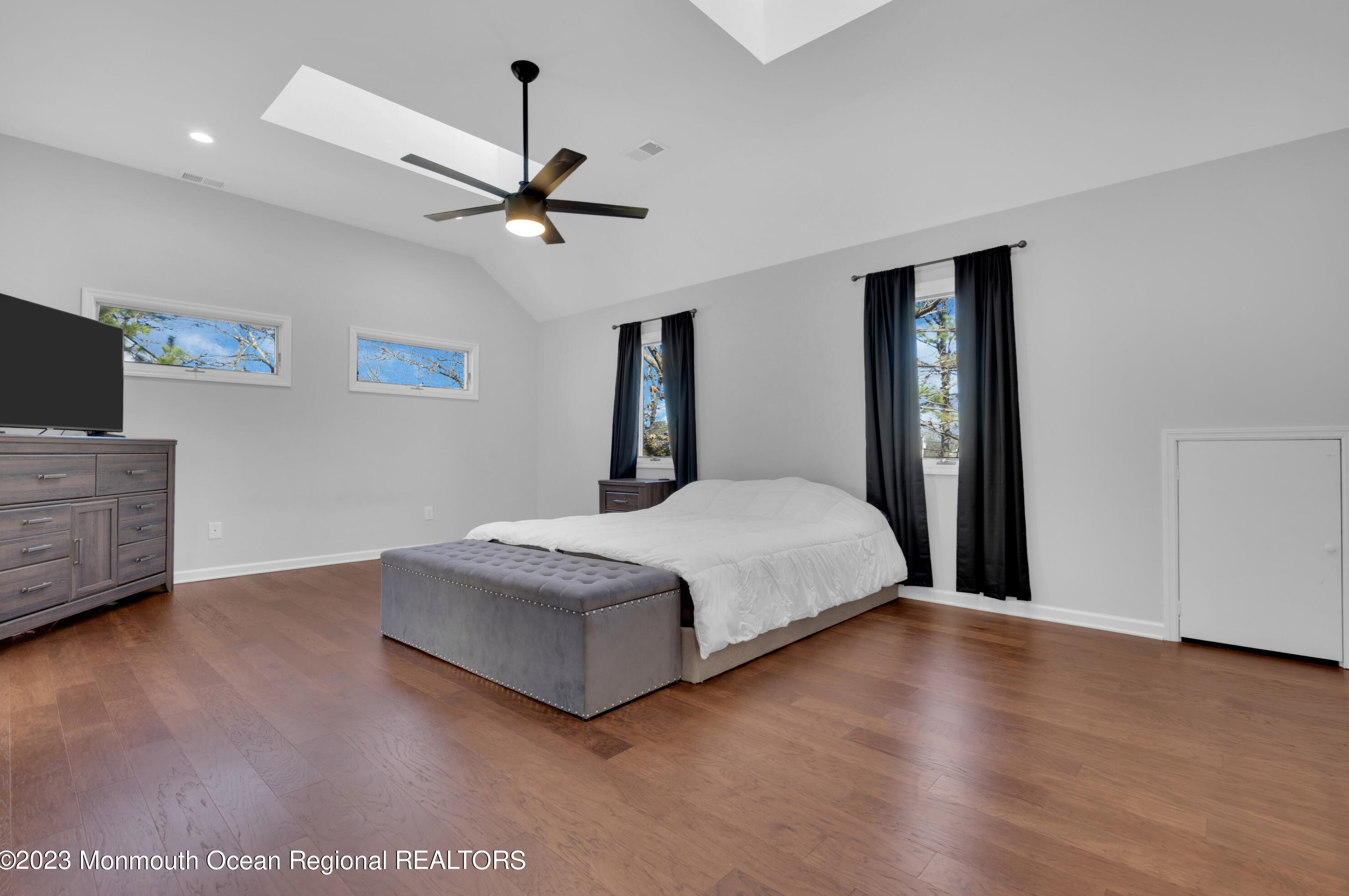 701 Manchester St, Toms River NJ  08757-2332 exterior