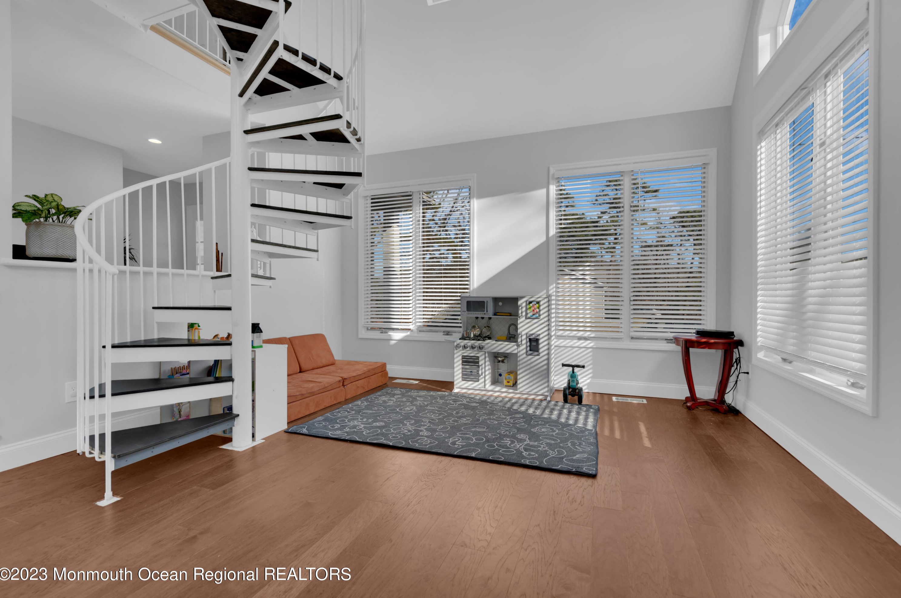 701 Manchester St, Toms River NJ  08757-2332 exterior