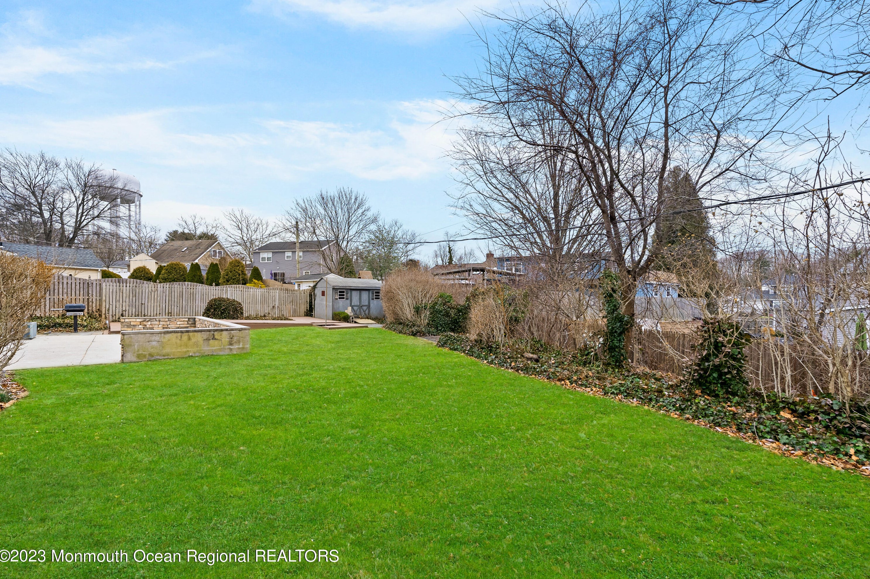 22 Intone Ln, Matawan NJ  07747-1719 exterior