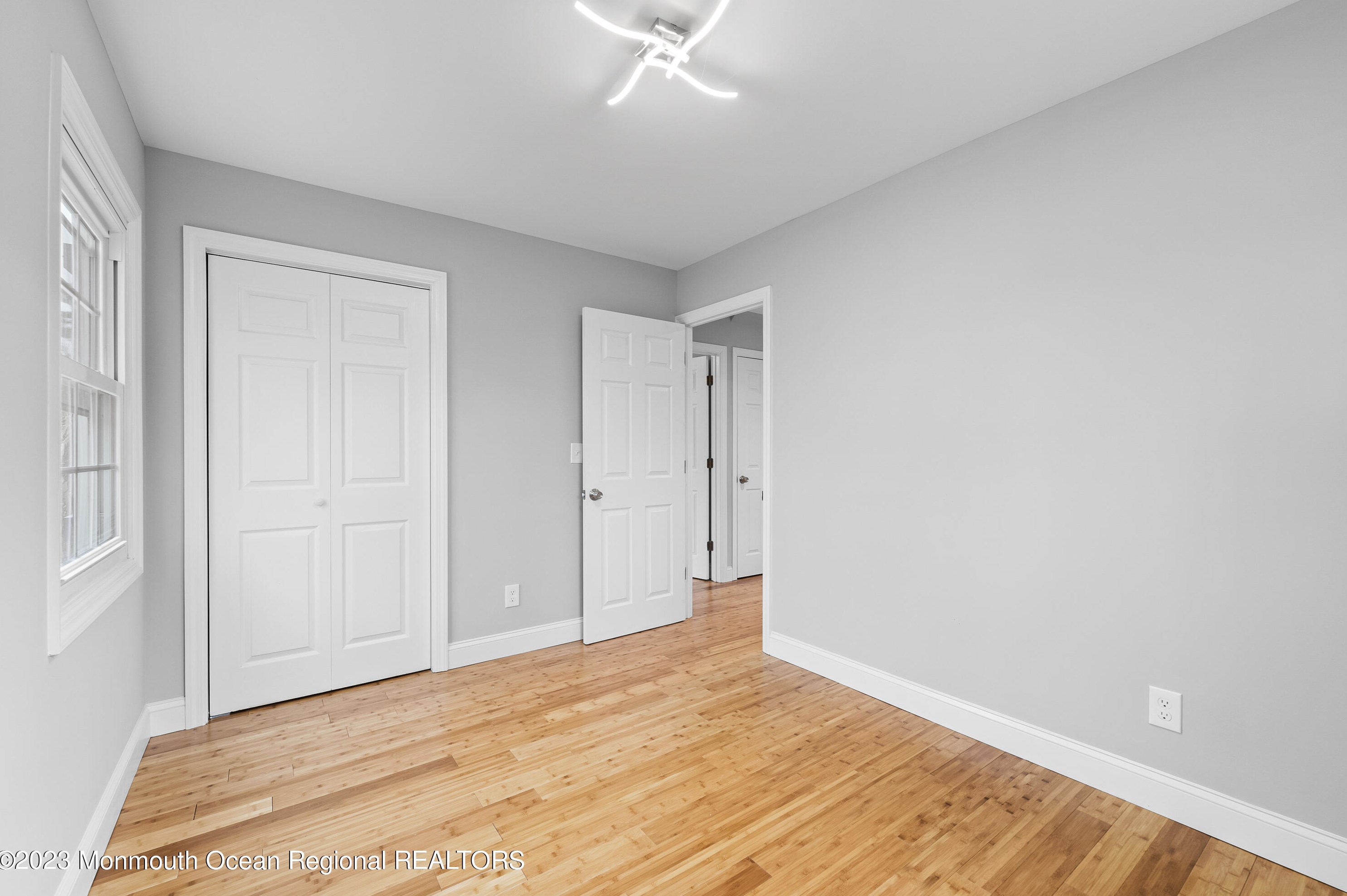 22 Intone Ln, Matawan NJ  07747-1719 exterior