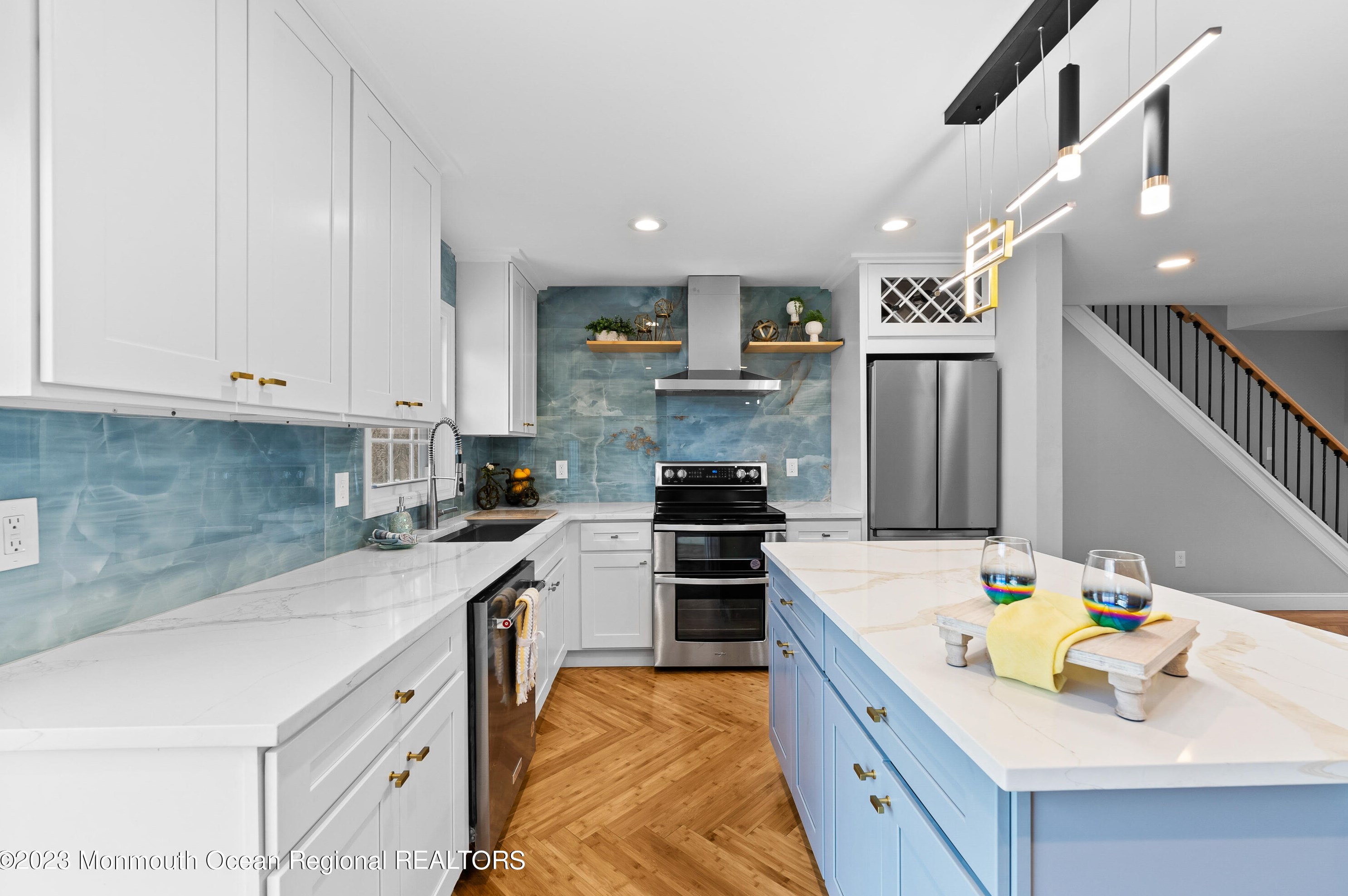 22 Intone Ln, Matawan NJ  07747-1719 exterior