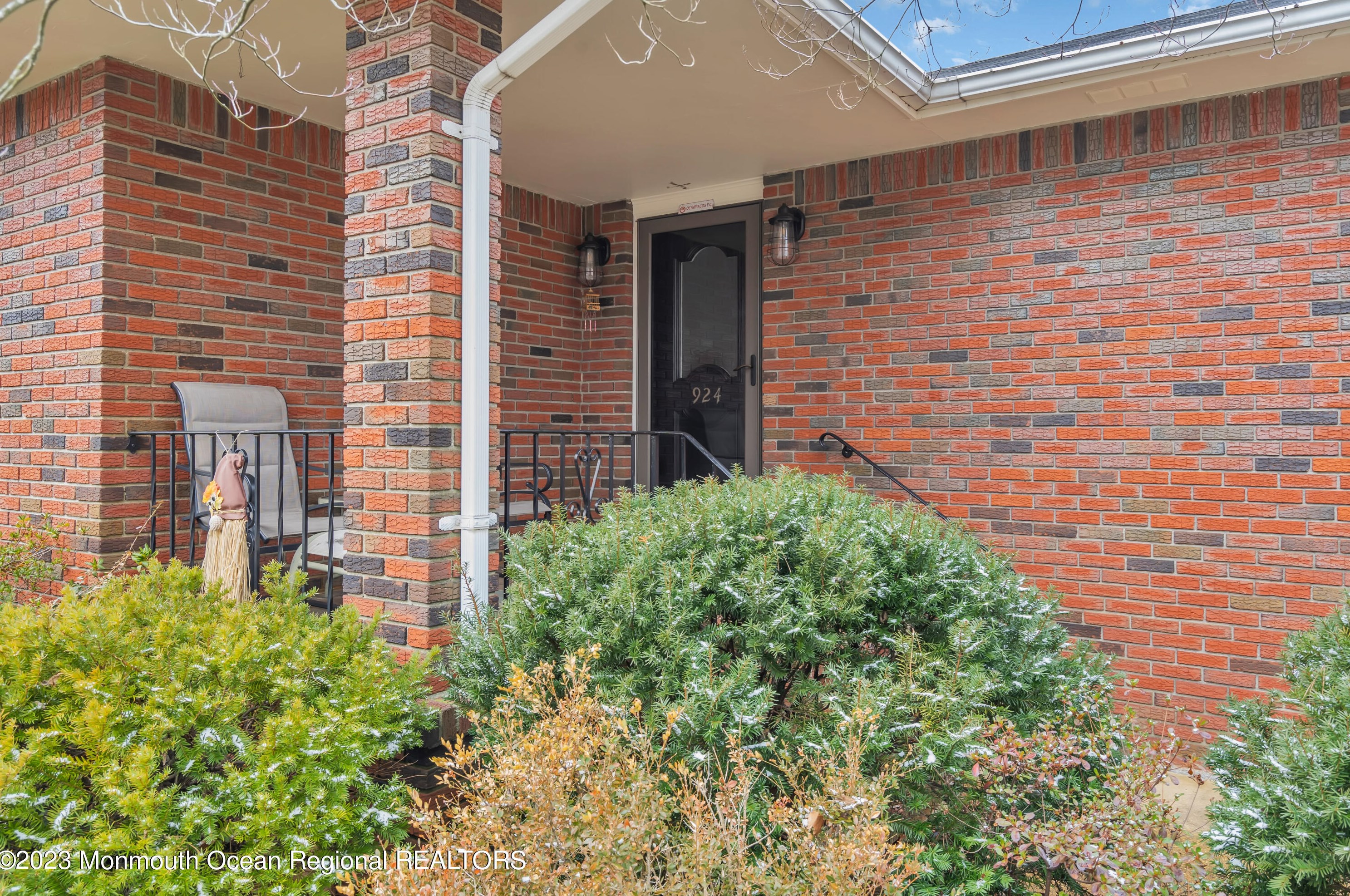 924 Berkeley Ave, Beachwood NJ  08722-4501 exterior