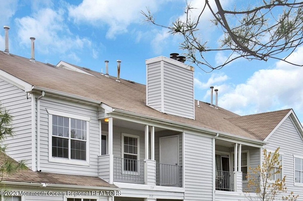 719 Waters Edge Dr, Toms River NJ  08753-2686 exterior