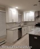 16 Madras Ct, Toms River NJ  08757-6412 exterior