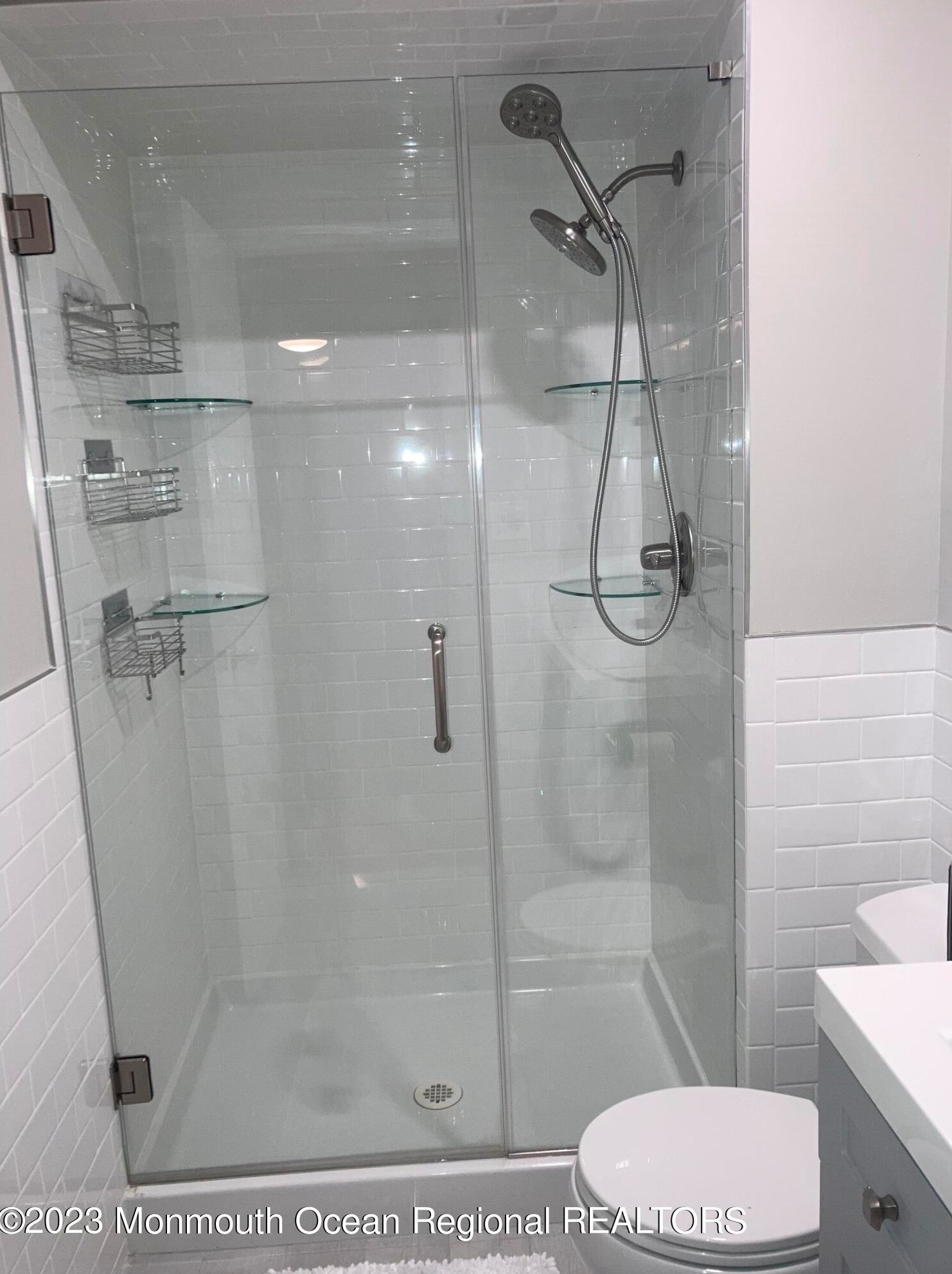 518 Wellington Pl, Matawan NJ 07747-1921 exterior