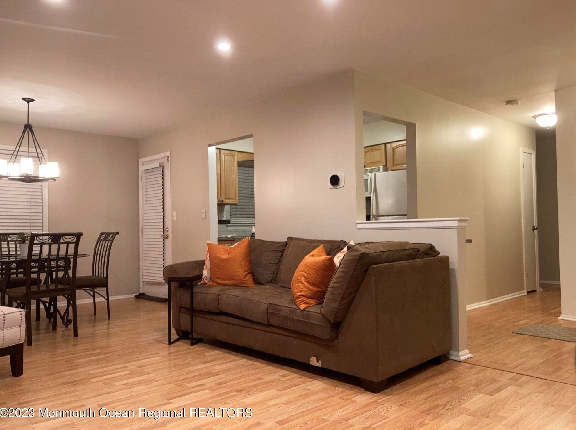 518 Wellington Pl, Matawan NJ 07747-1921 exterior