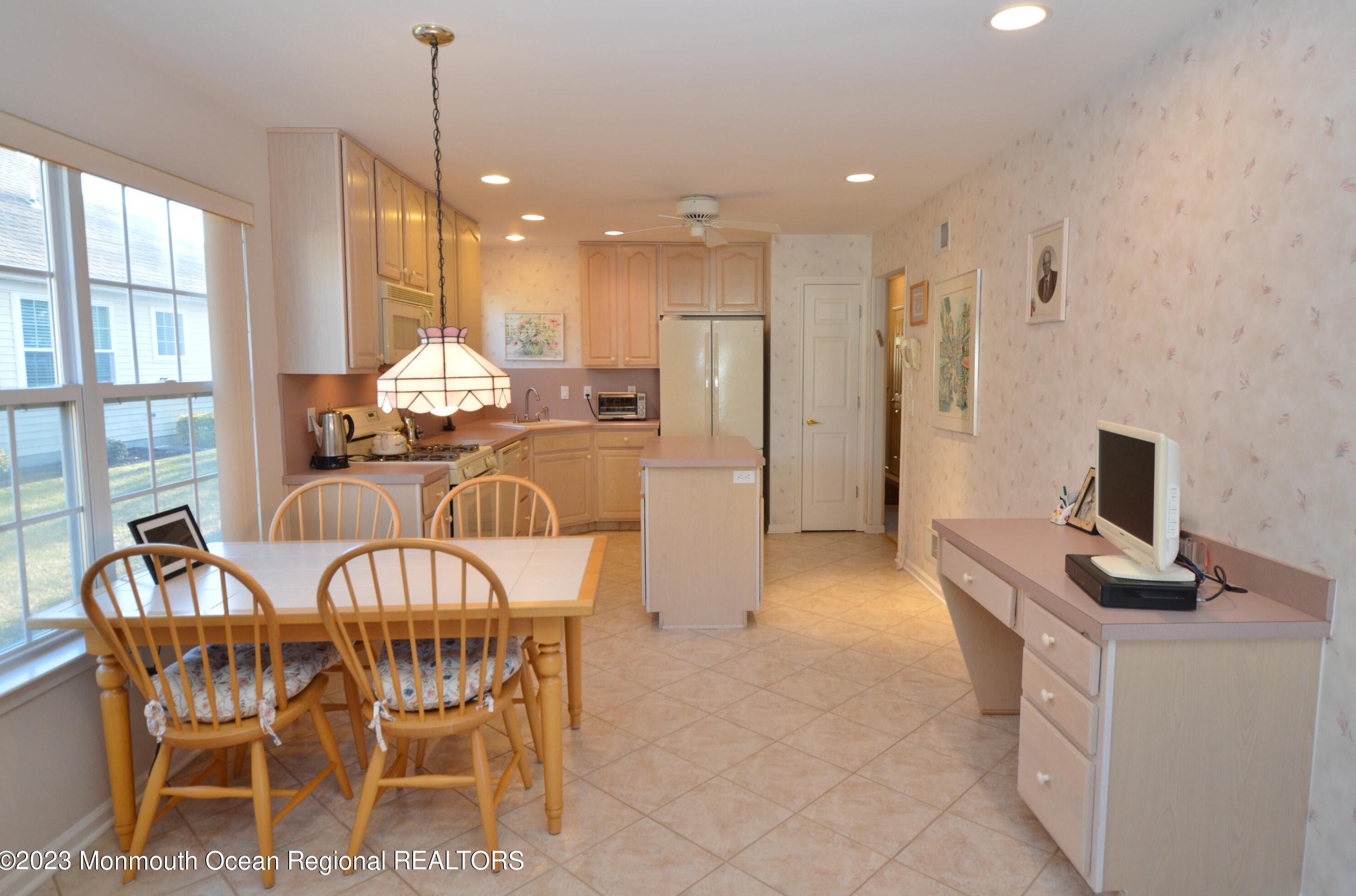 2651 Mdw Lk Dr, Toms River NJ 08755-2539 exterior