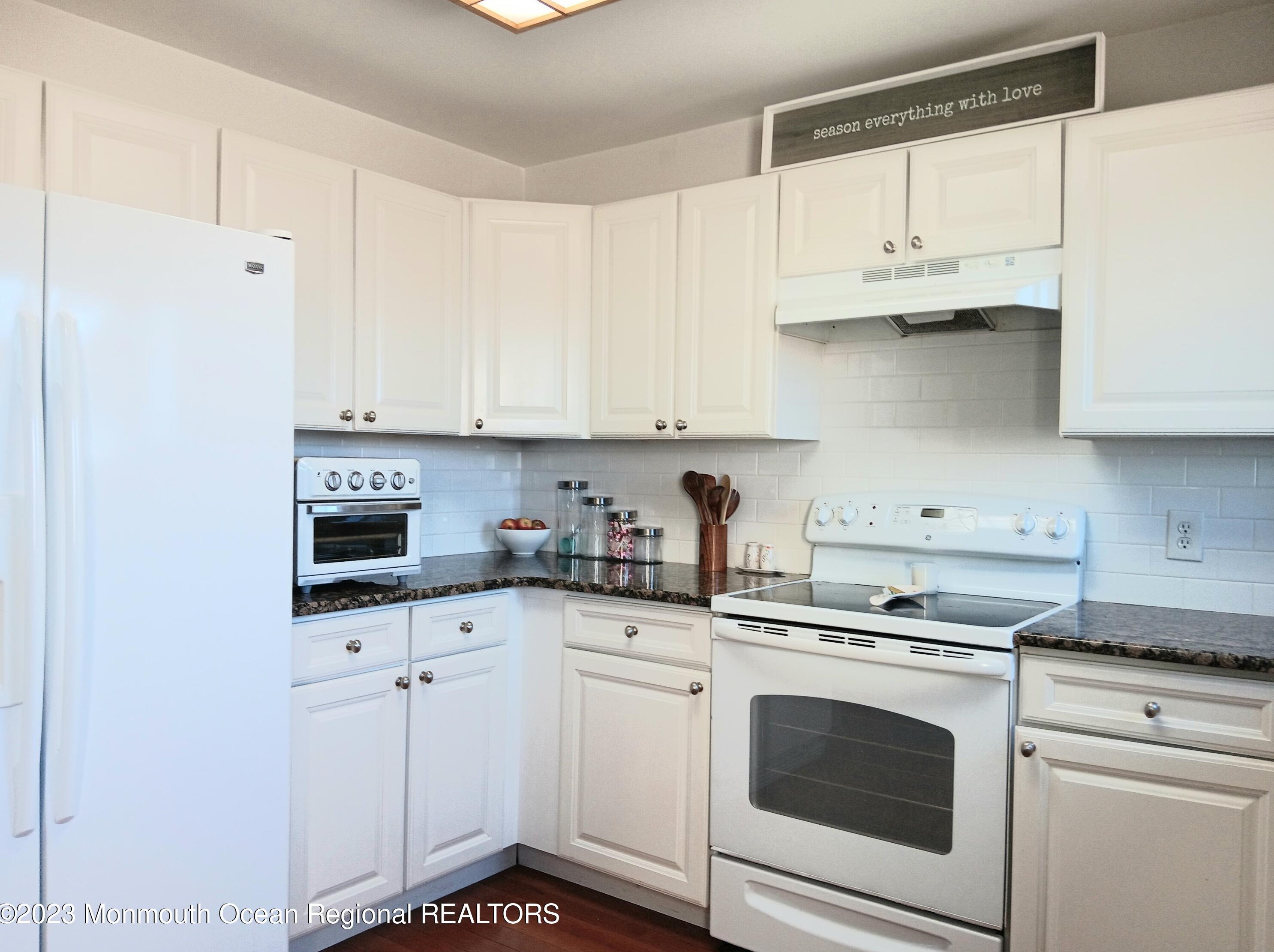 330 Shore Dr #g-6, Monmouth Hills, NJ 07732