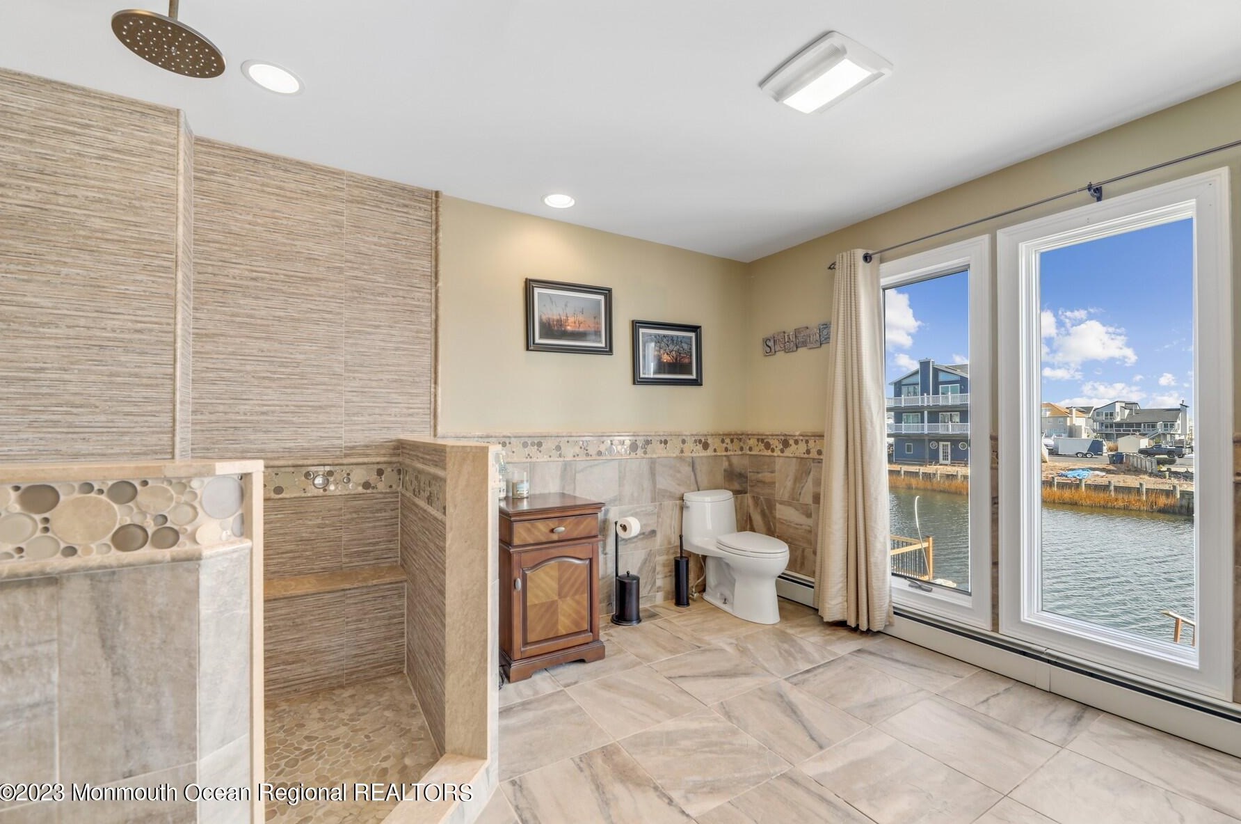 41 Ohio Dr, Tuckerton NJ  08087-1025 exterior