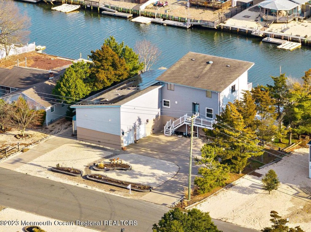 50 Atlantis Blvd, Tuckerton NJ  08087-1904 exterior