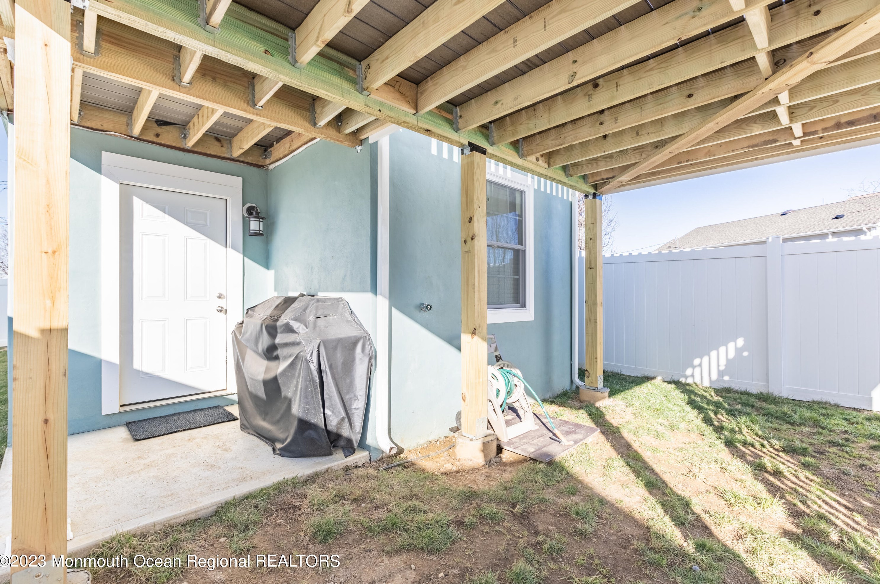 800 Prospect Ave, Keyport NJ  07735-5438 exterior