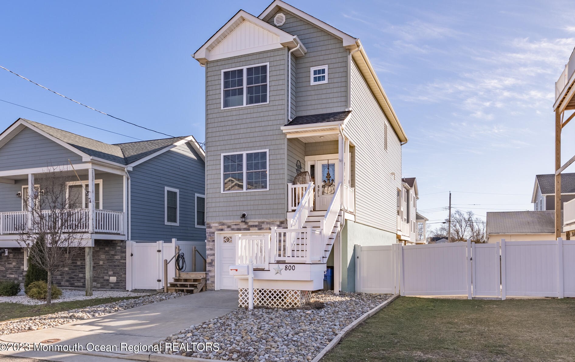 800 Prospect Ave, Keyport NJ  07735-5438 exterior