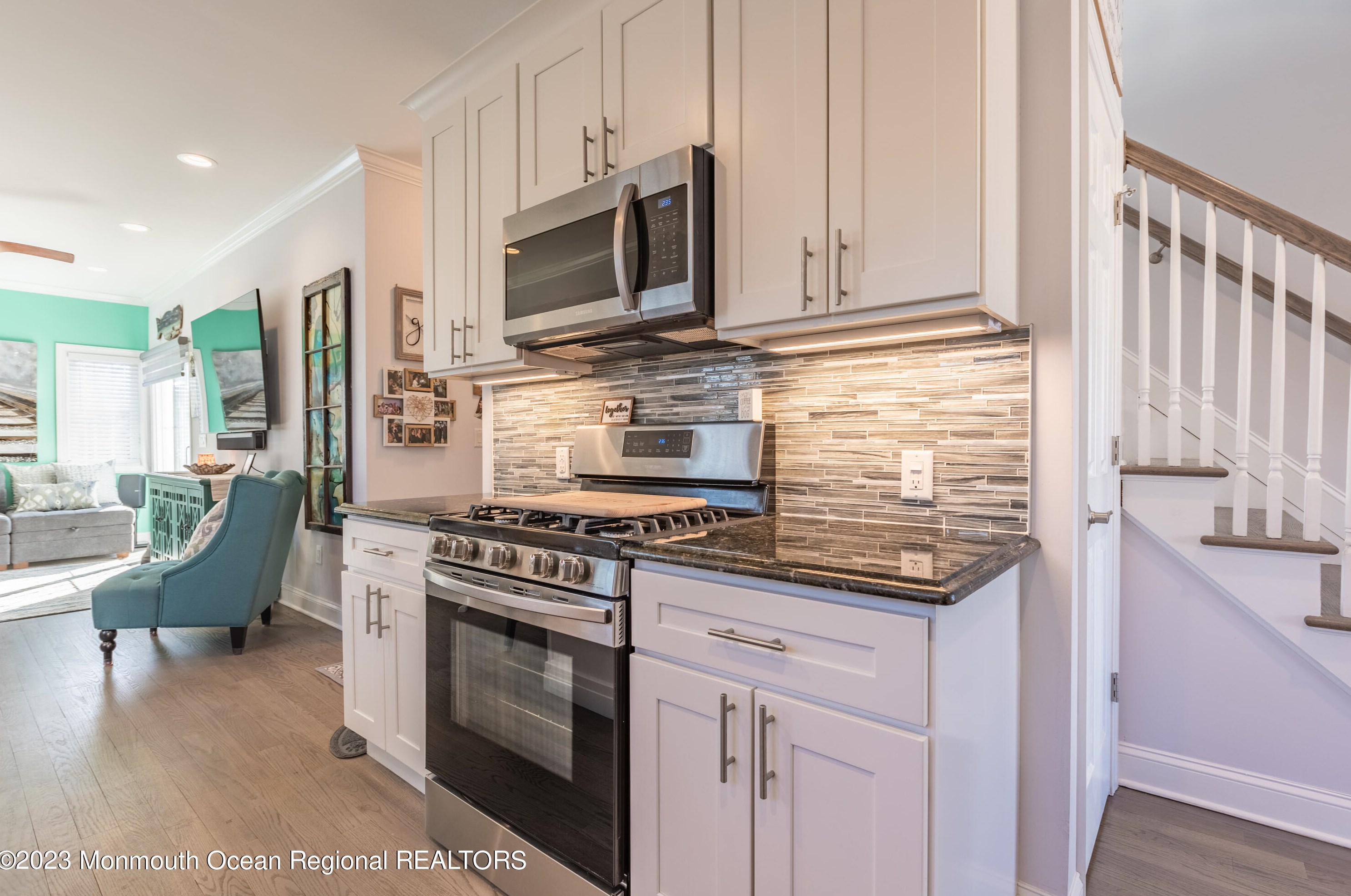 800 Prospect Ave, Keyport NJ  07735-5438 exterior