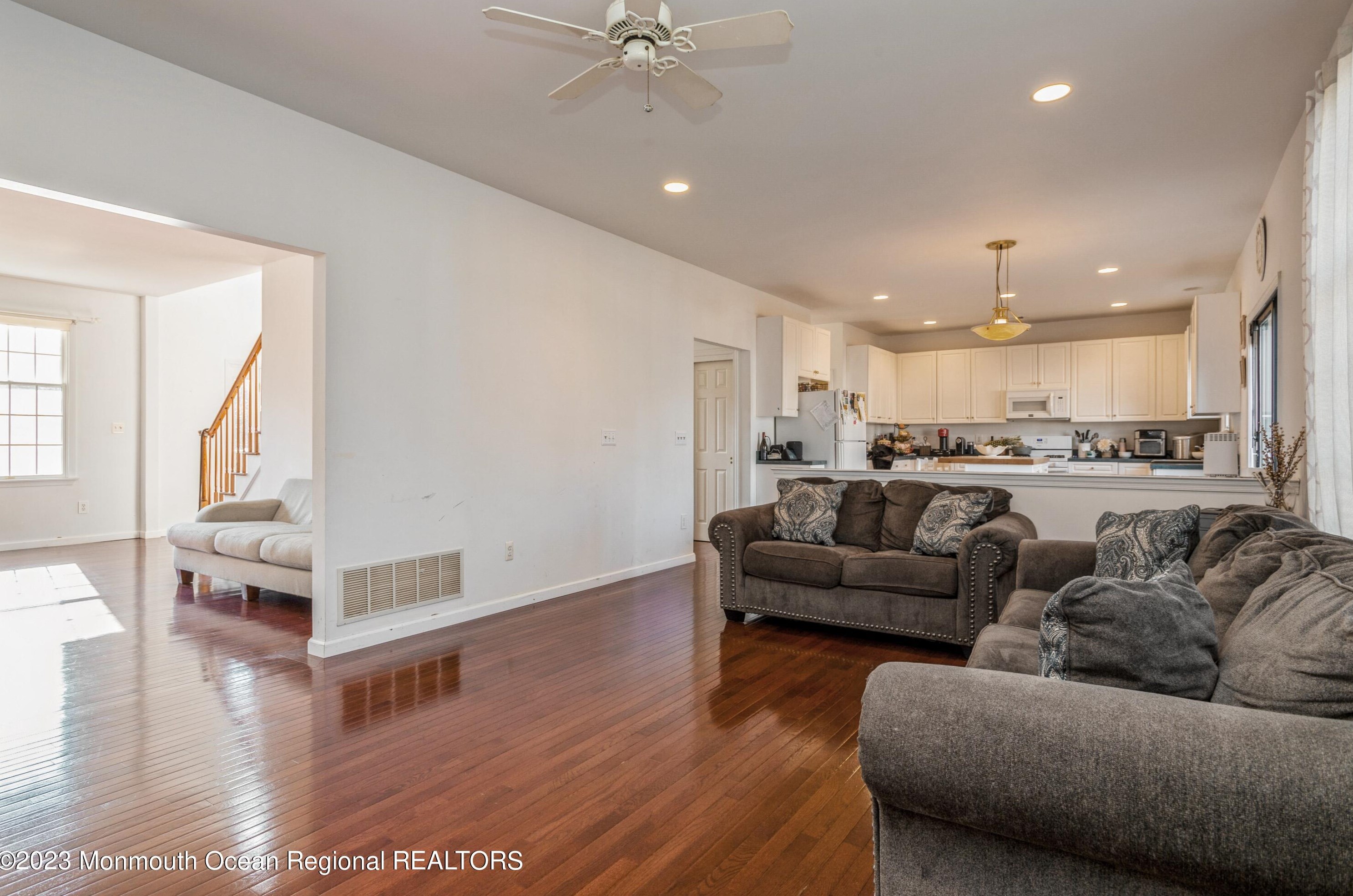 37 Port Au Peck Ave, Oceanport NJ  07757-1205 exterior