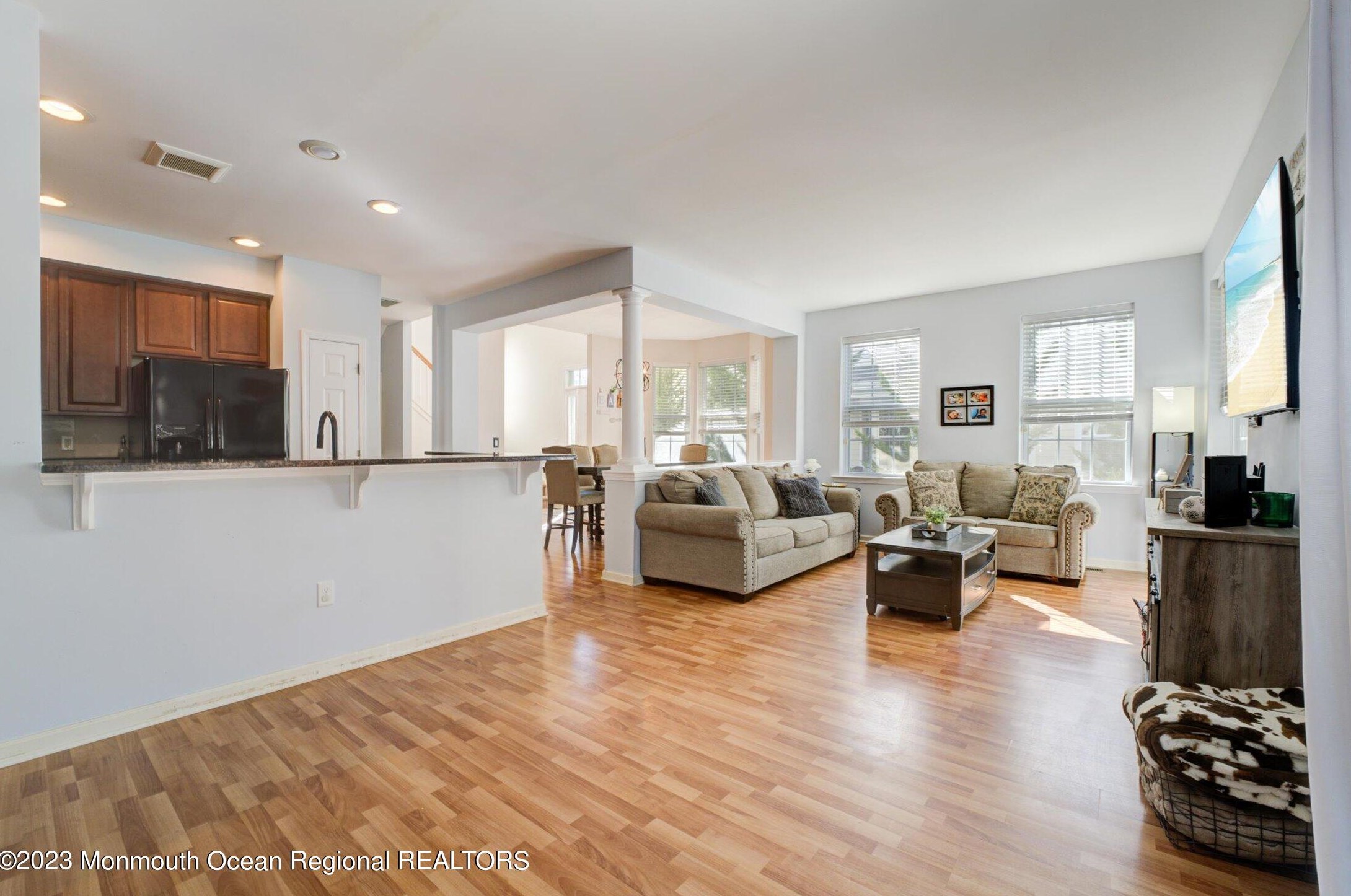 248 Hawthorne Ln, Barnegat Township NJ  08005-5642 exterior