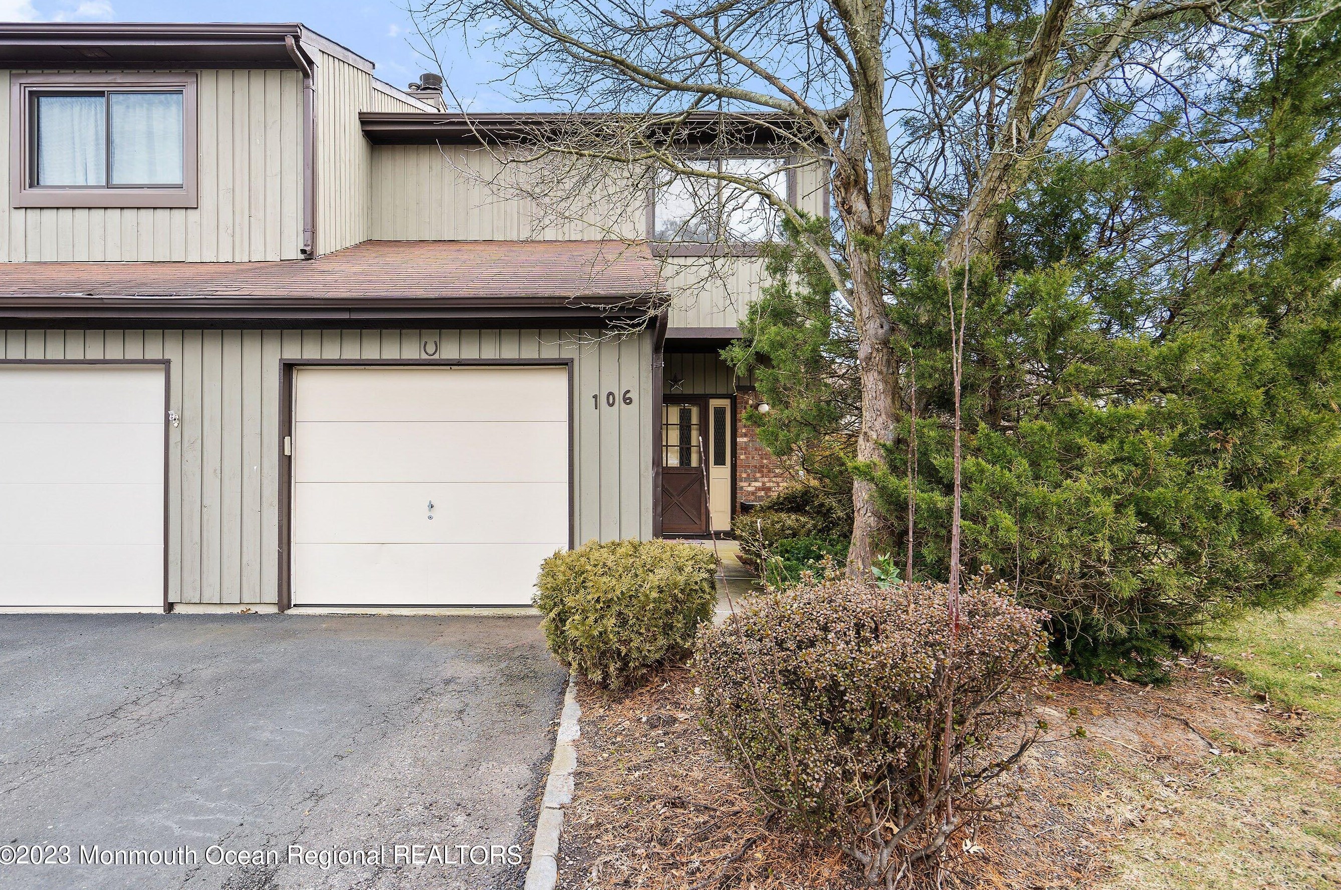 106 Bowne Ct, Matawan NJ 07747-3562 exterior