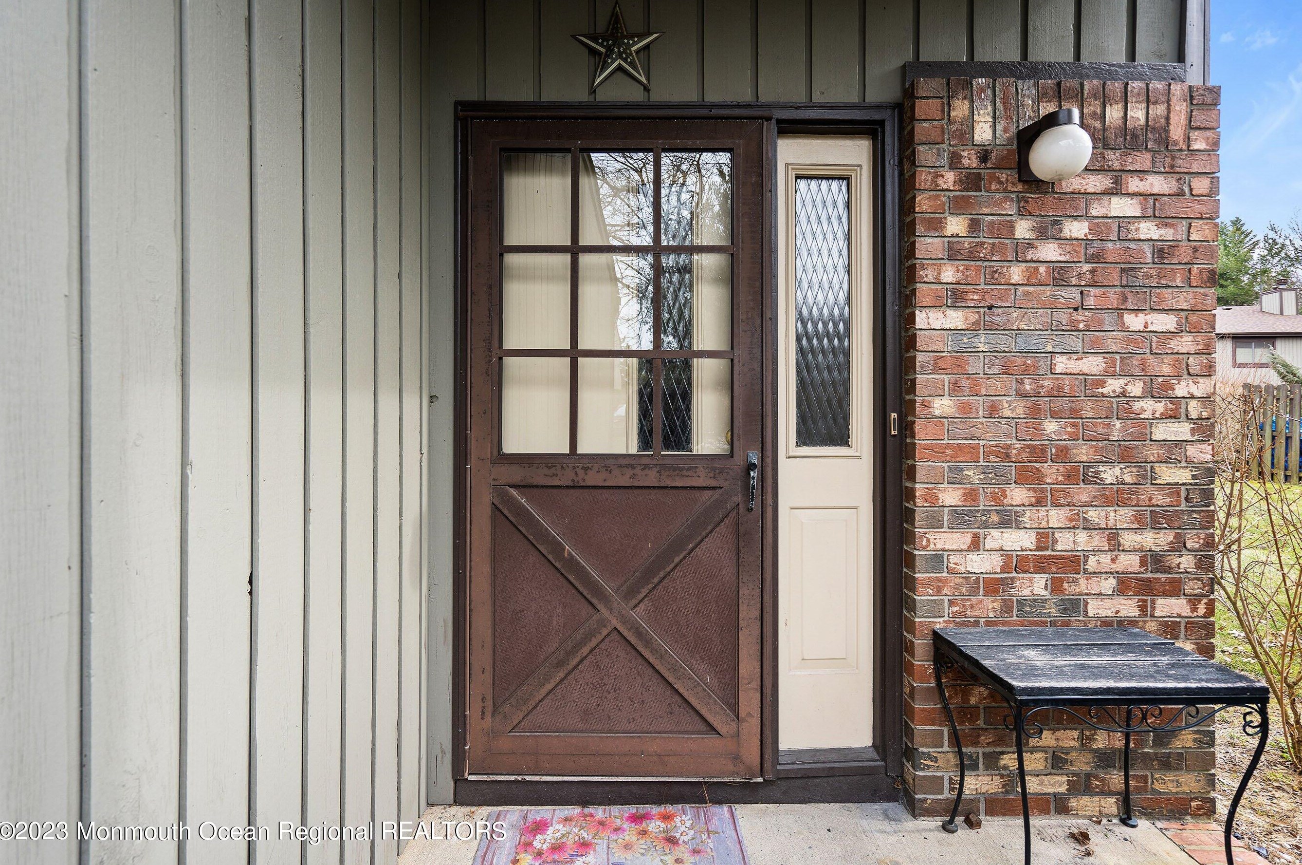 106 Bowne Ct, Matawan NJ 07747-3562 exterior