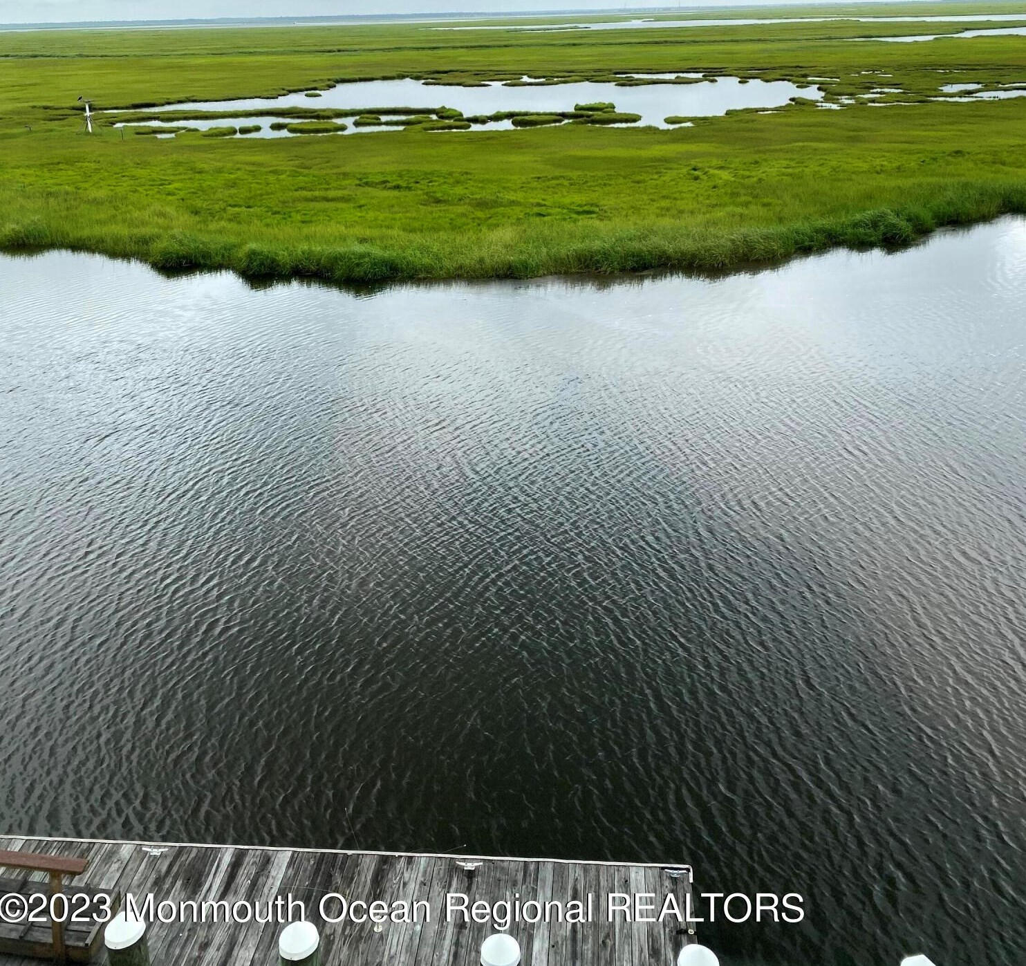 25 Schuylkill Rd, Tuckerton NJ  08087-1127 exterior