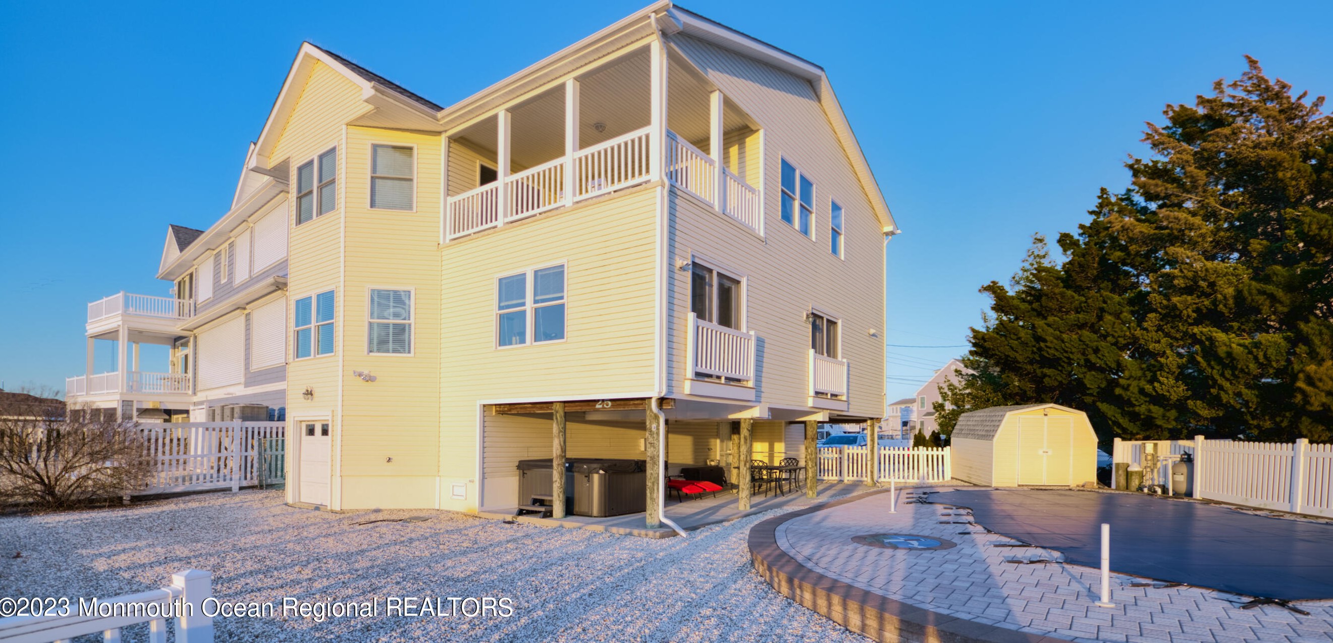 25 Schuylkill Rd, Tuckerton NJ  08087-1127 exterior