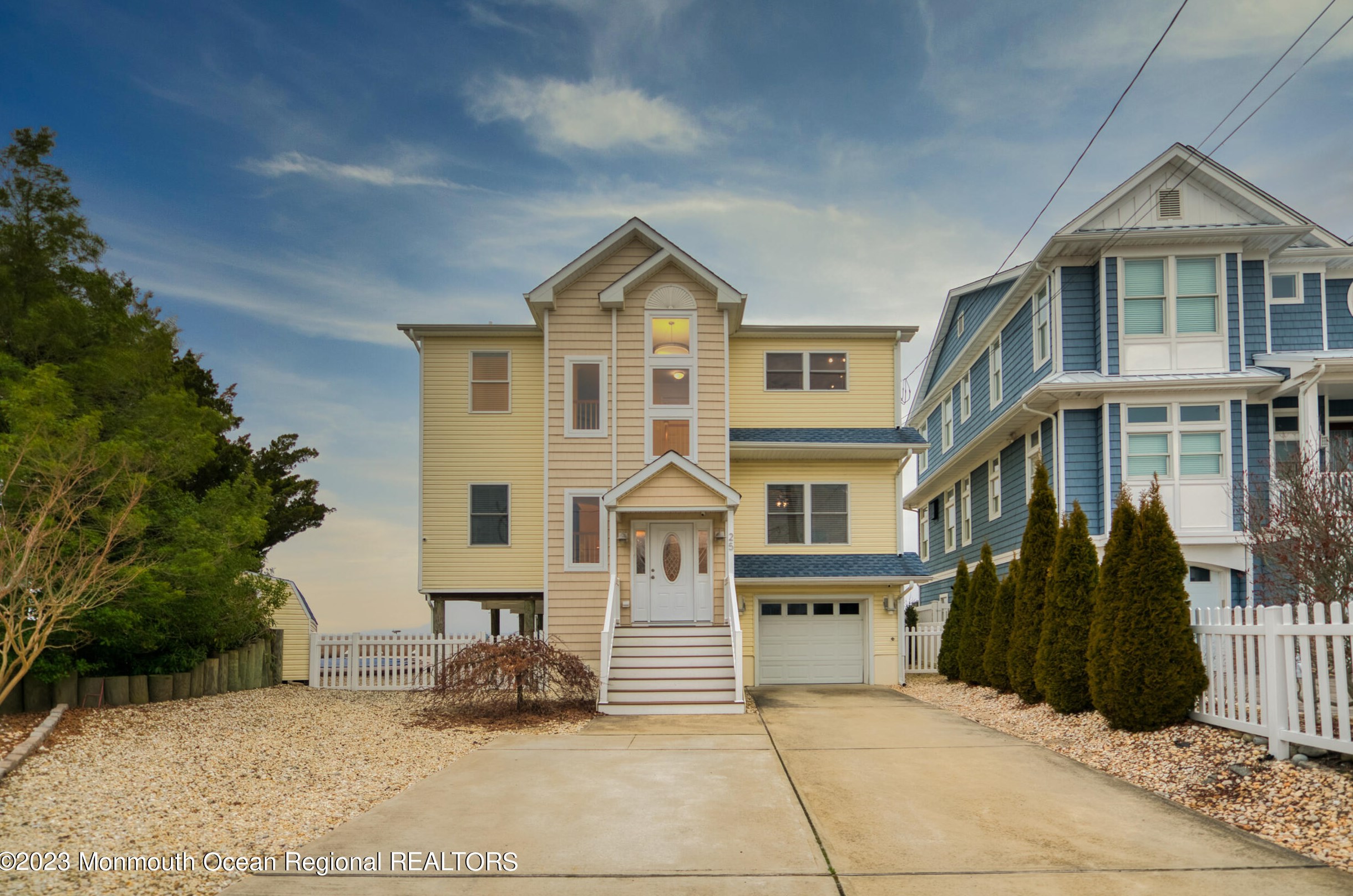 25 Schuylkill Rd, Tuckerton NJ  08087-1127 exterior