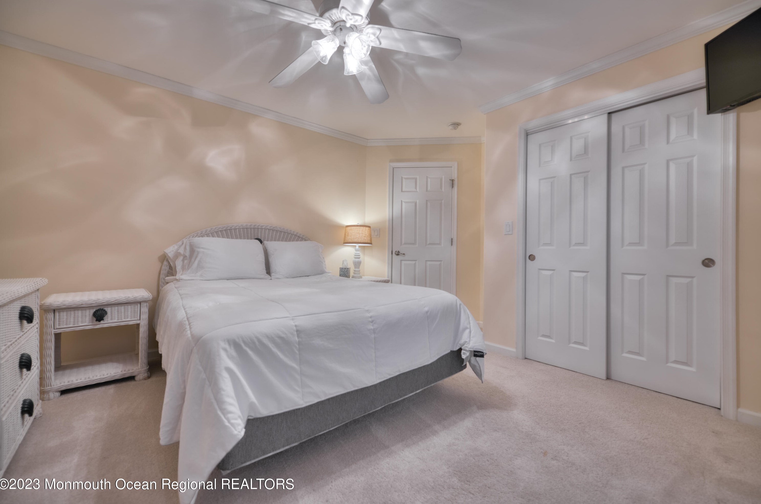 25 Schuylkill Rd, Tuckerton NJ  08087-1127 exterior