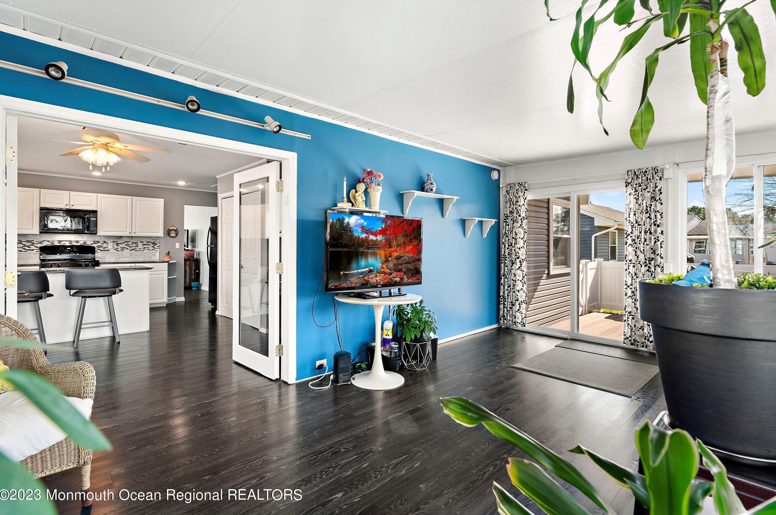 27 Lumsden St, Toms River NJ  08757-6133 exterior