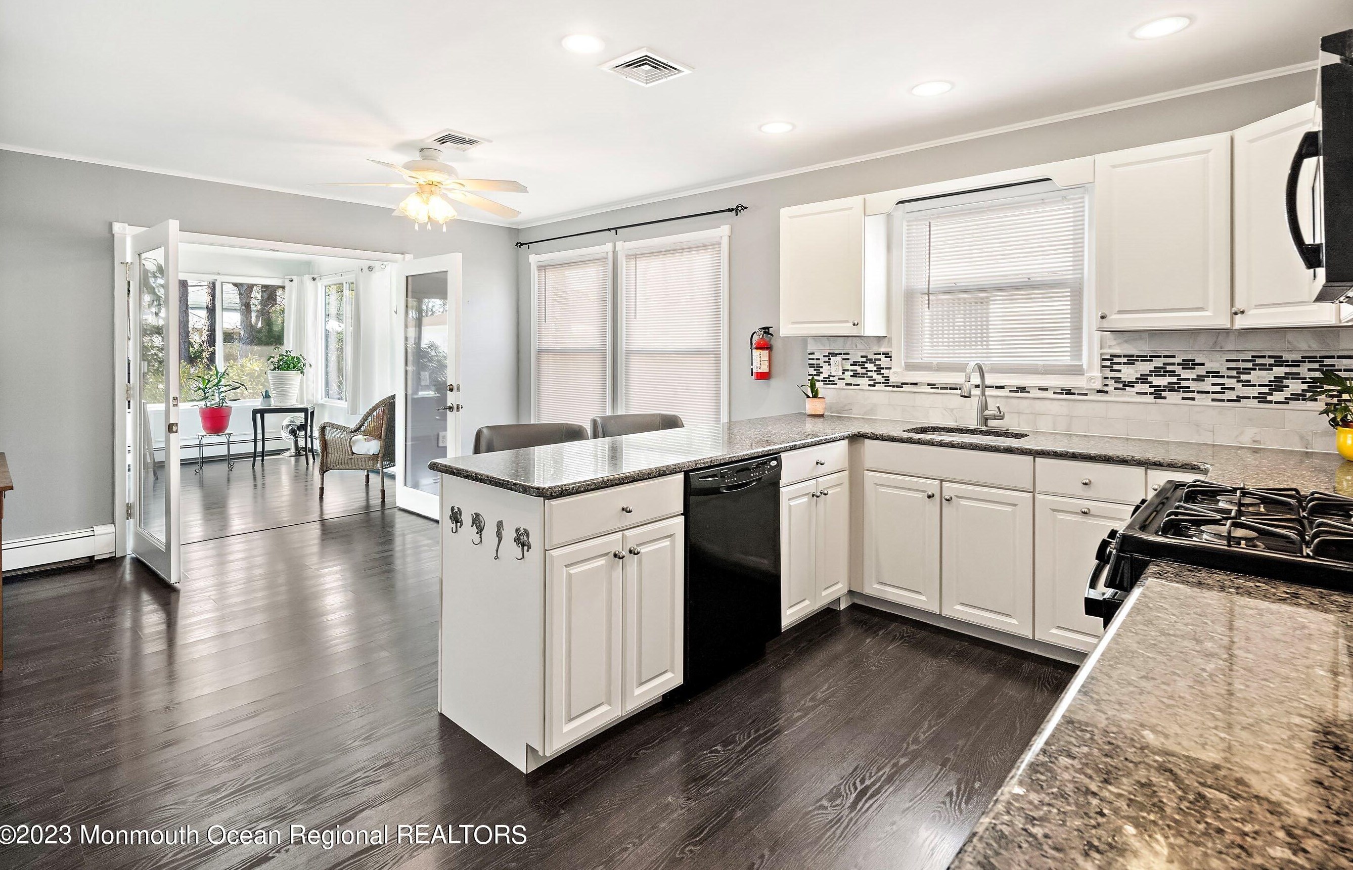 27 Lumsden St, Toms River NJ  08757-6133 exterior