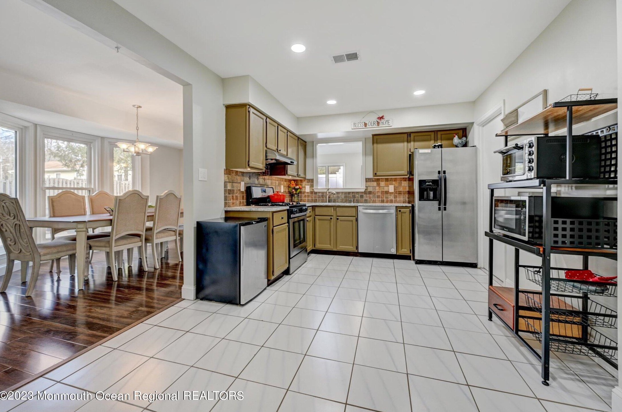 61 Heritage Dr, Wall Township NJ  07731-2969 exterior