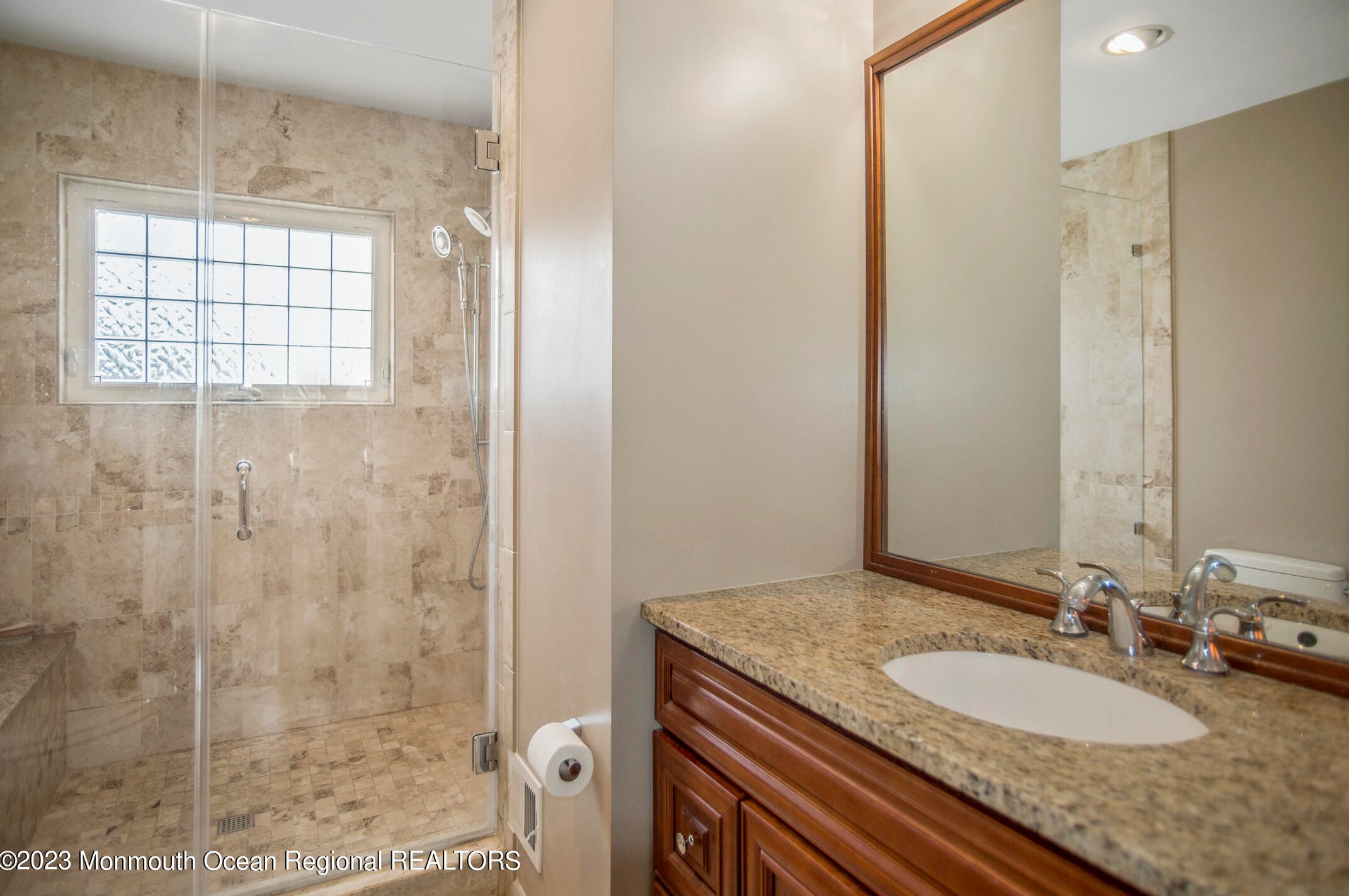 104 Nutmeg Rd, Matawan NJ  07747-1364 exterior